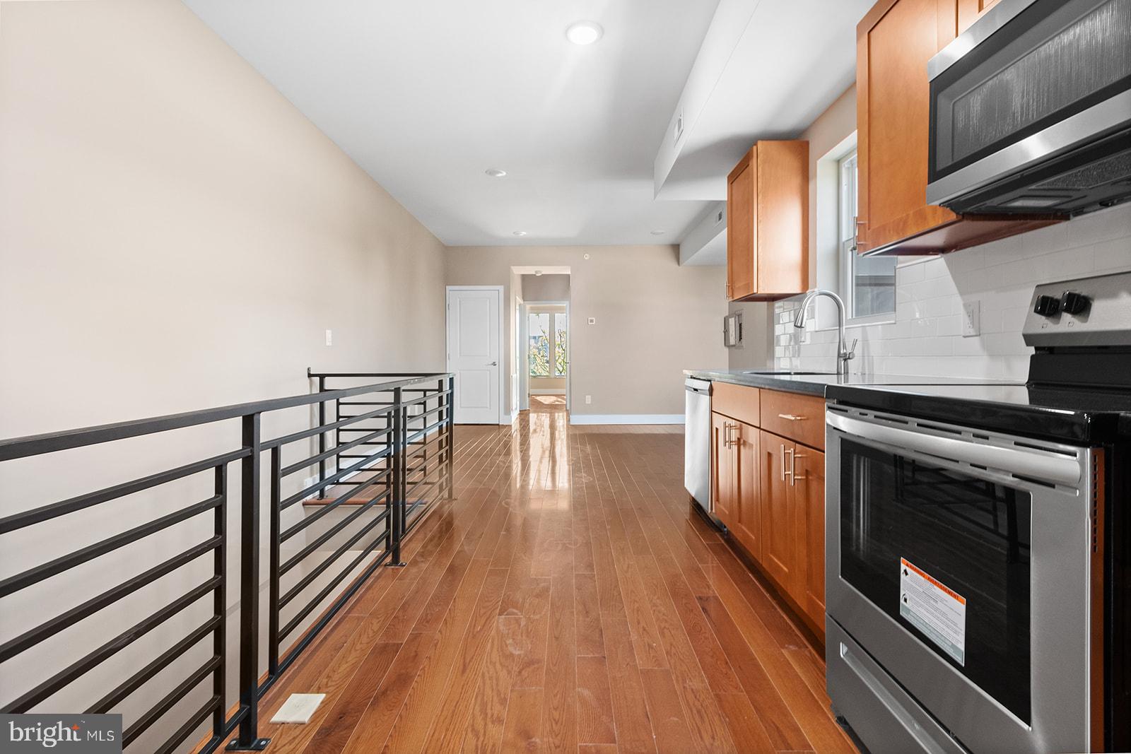 1406 Point Breeze Ave