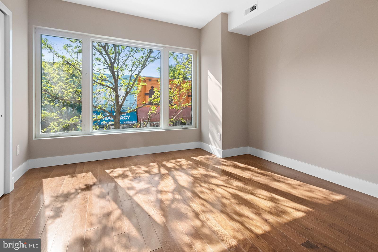 1406 Point Breeze Ave