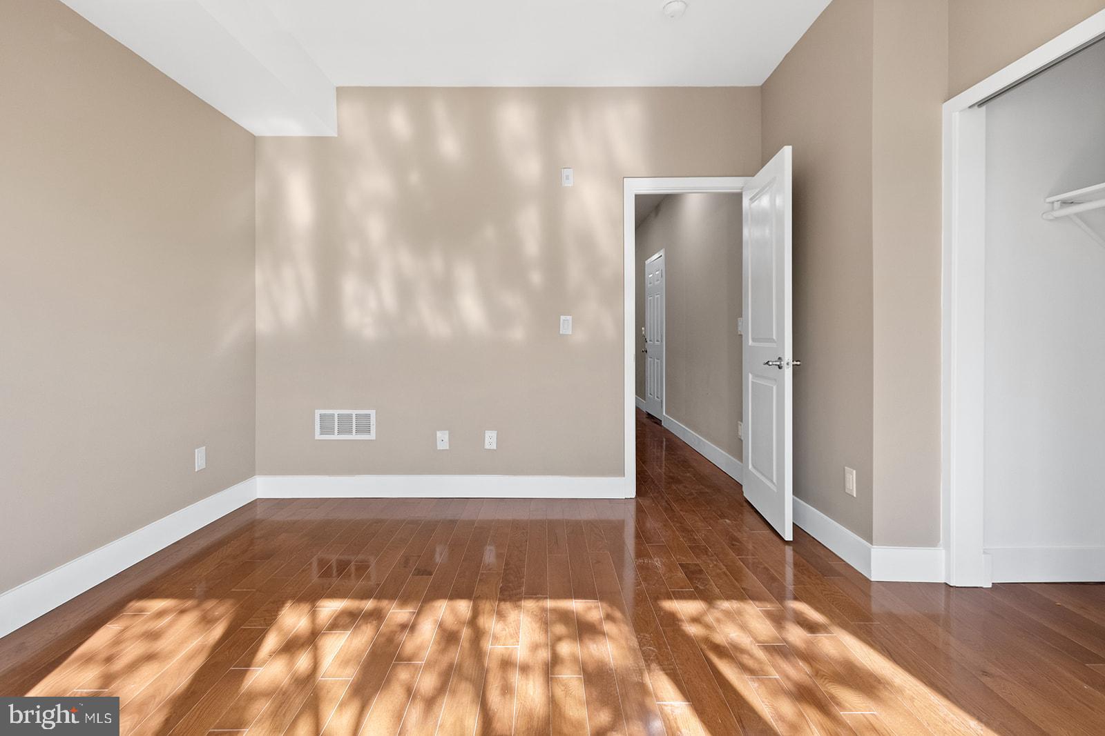 1406 Point Breeze Ave