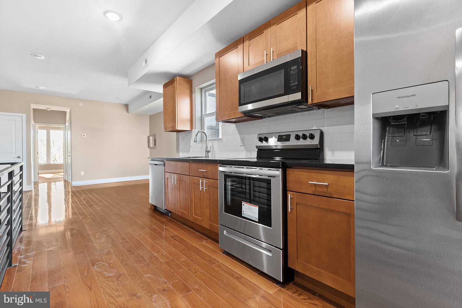 1406 Point Breeze Ave