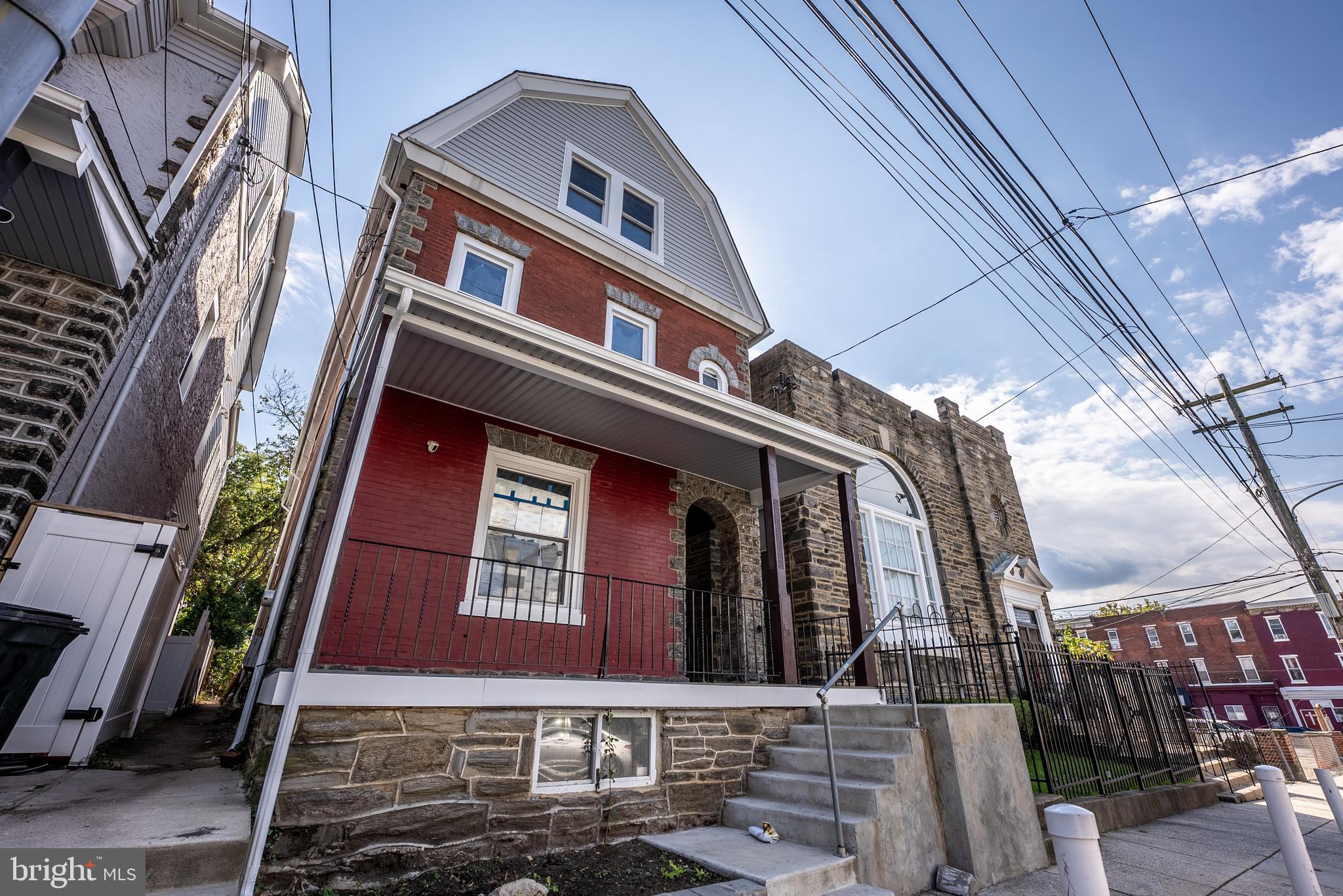 16 E Clapier St