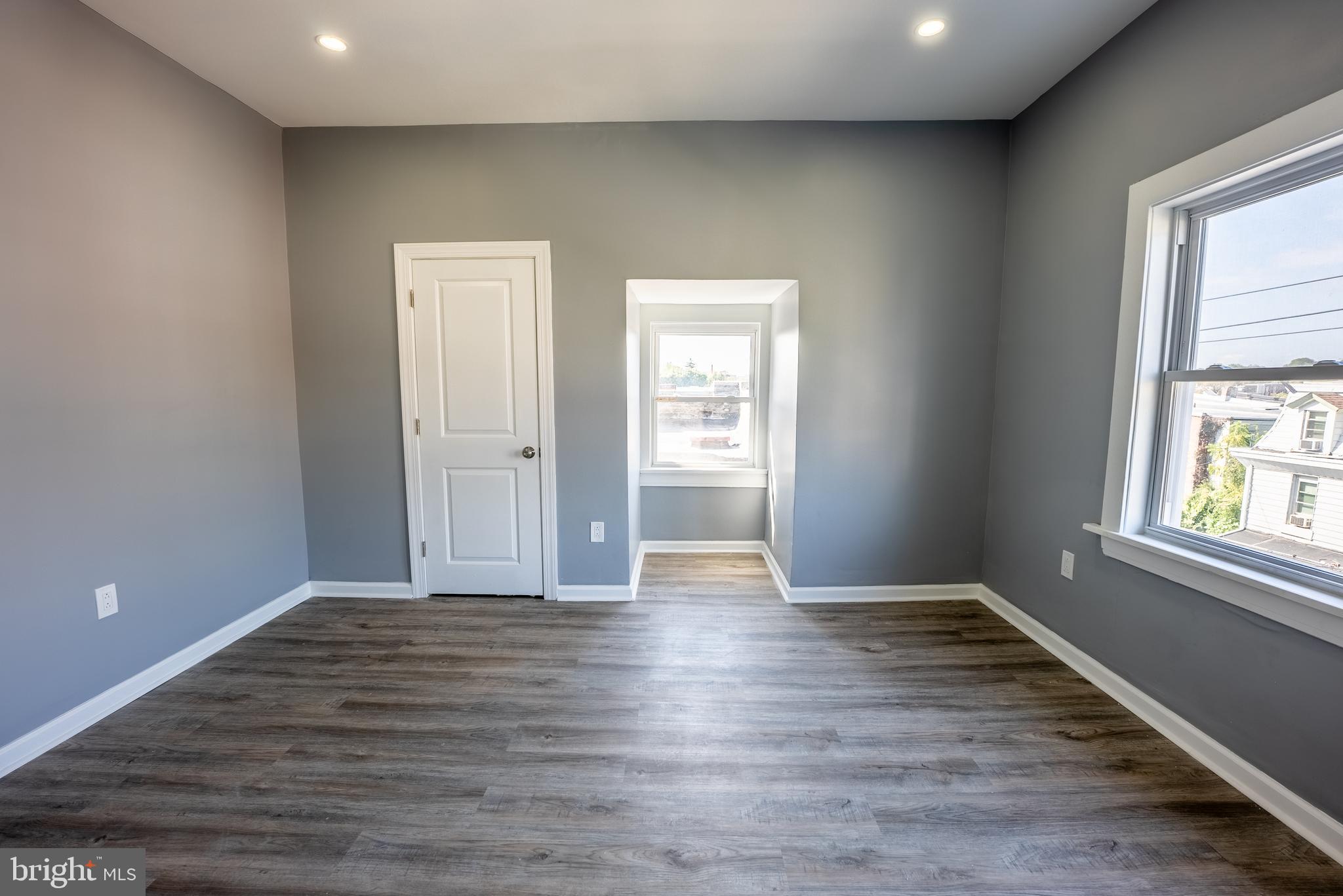 16 E Clapier St