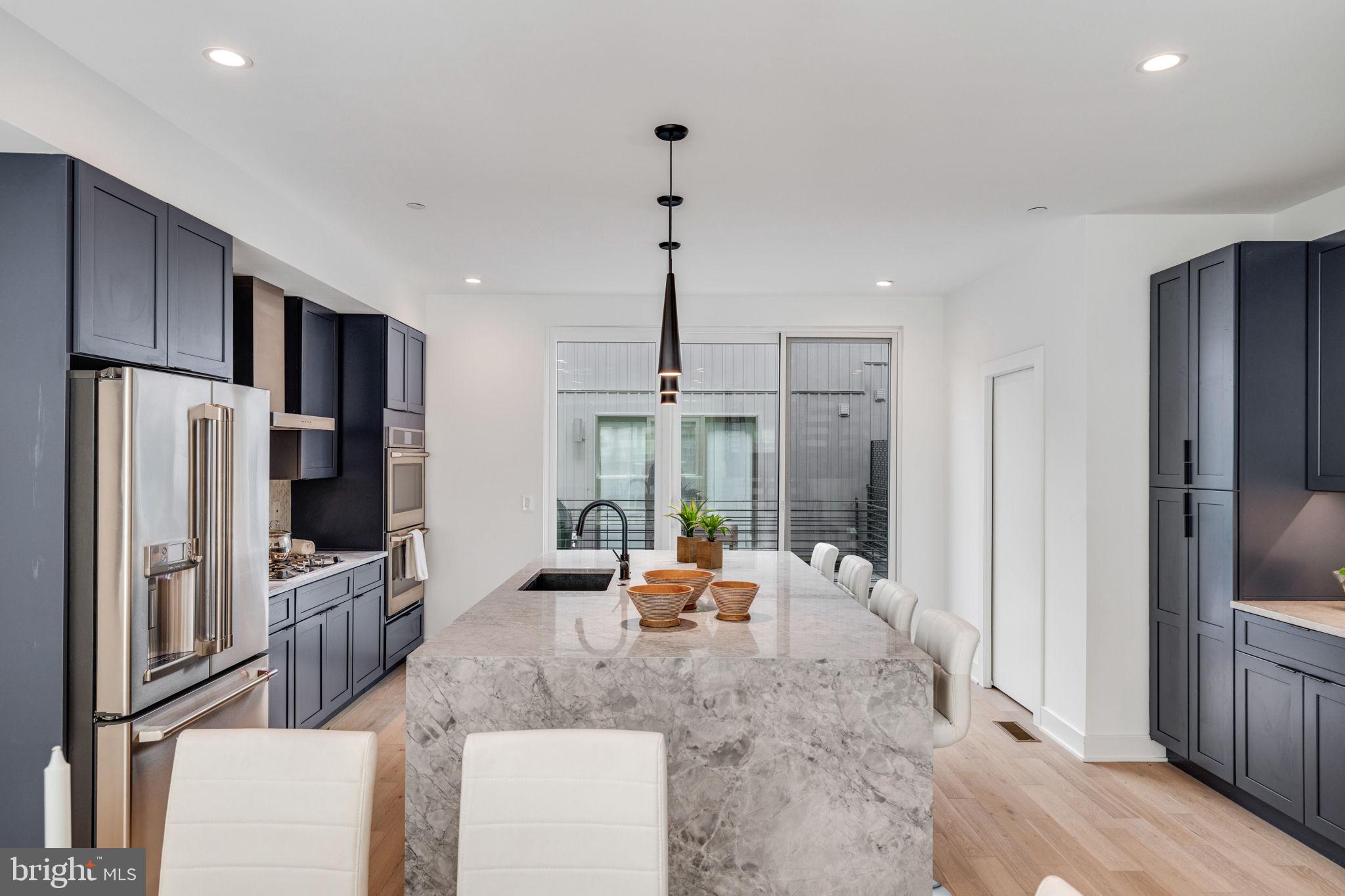 2106 League Ct