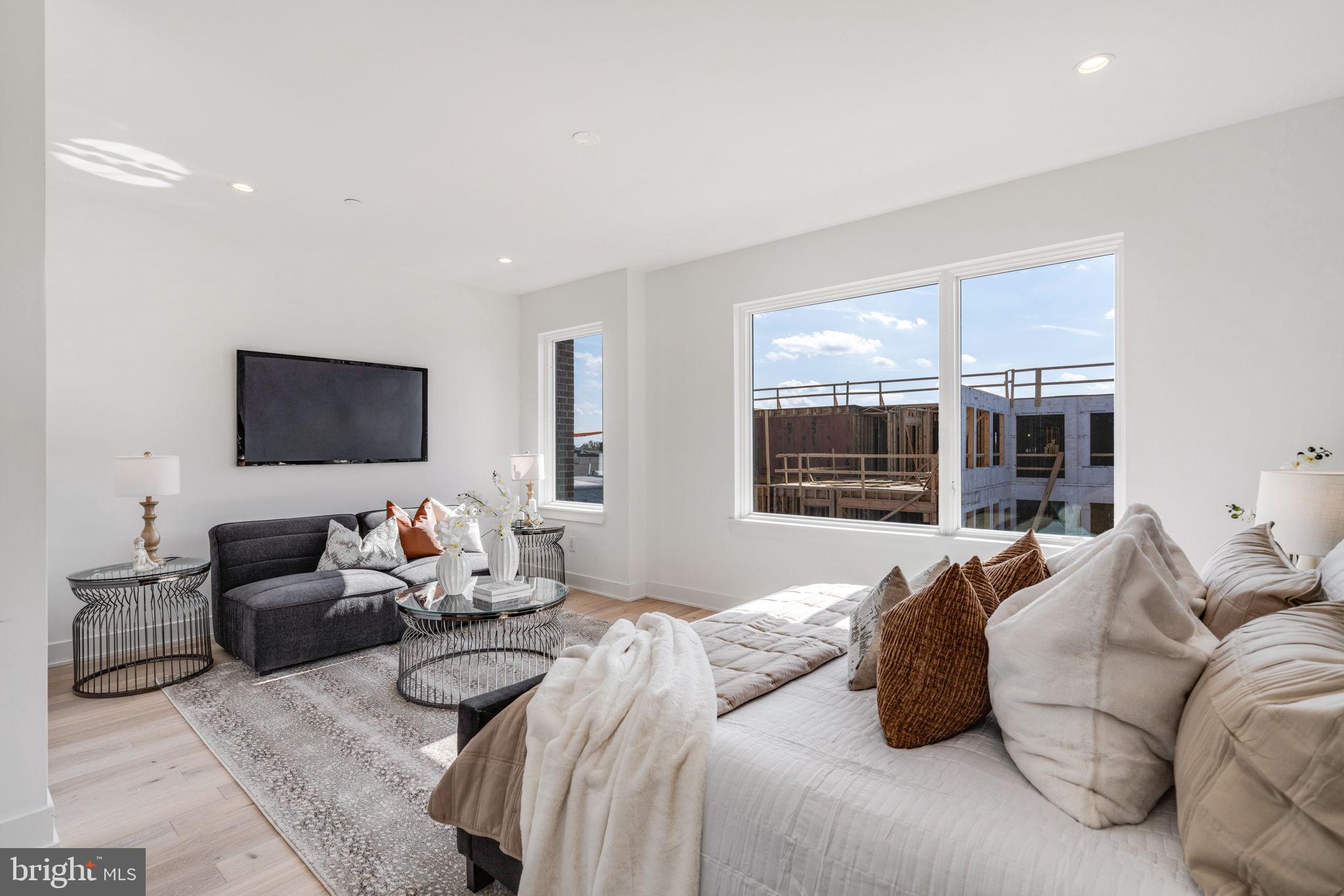 2106 League Ct