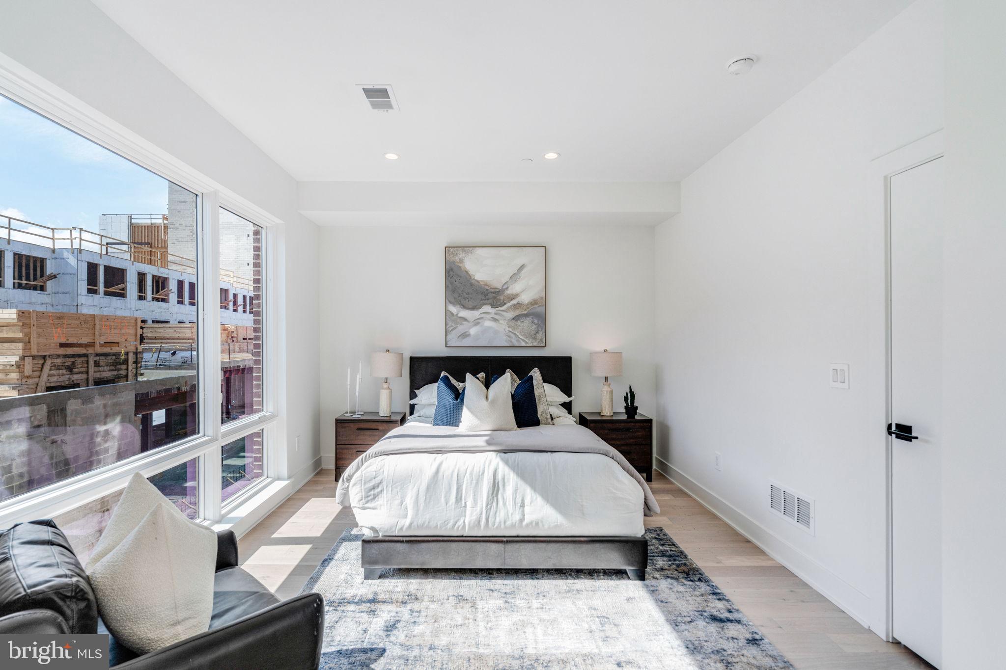 2106 League Ct