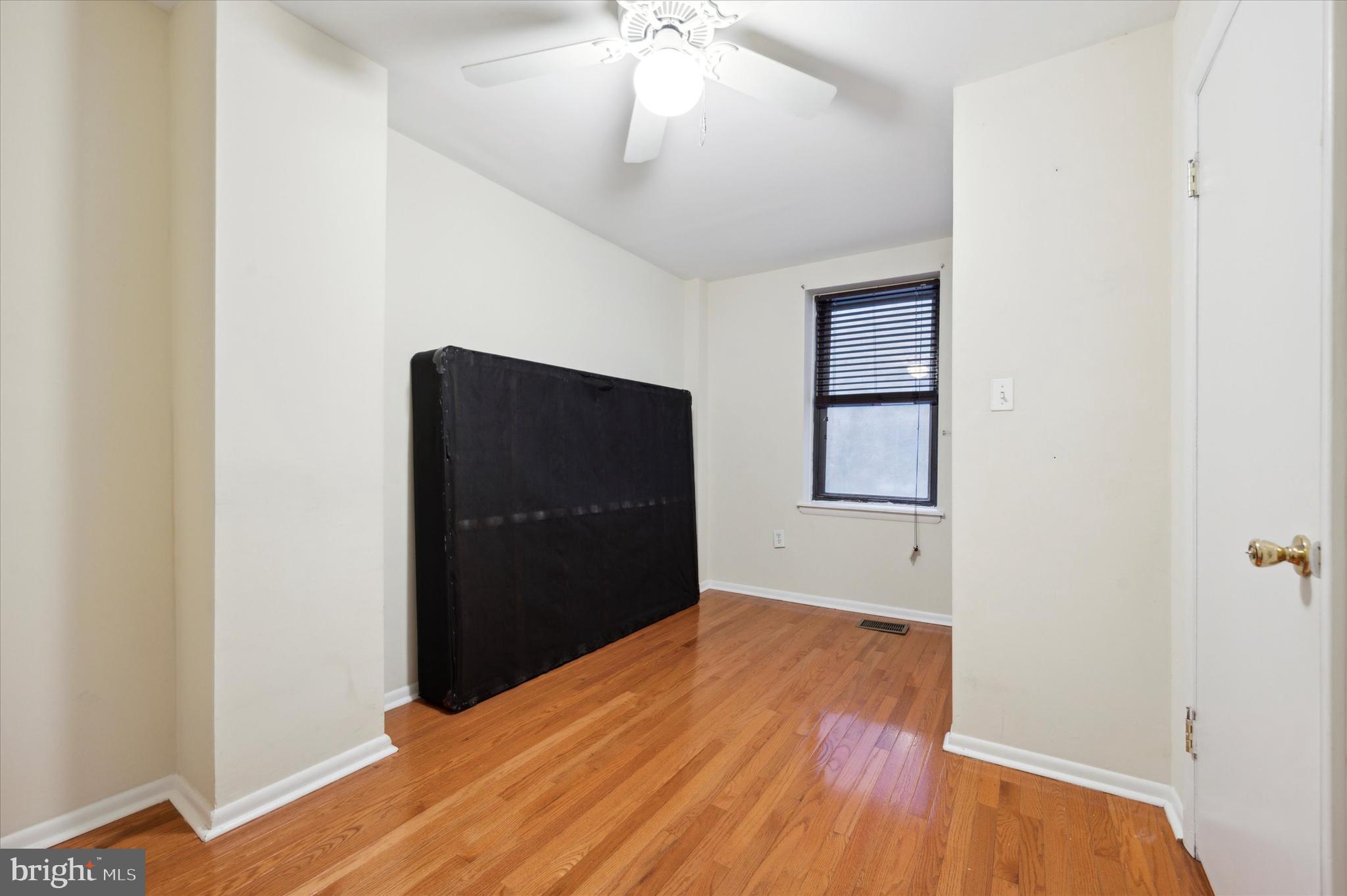 520 Montrose St #1a