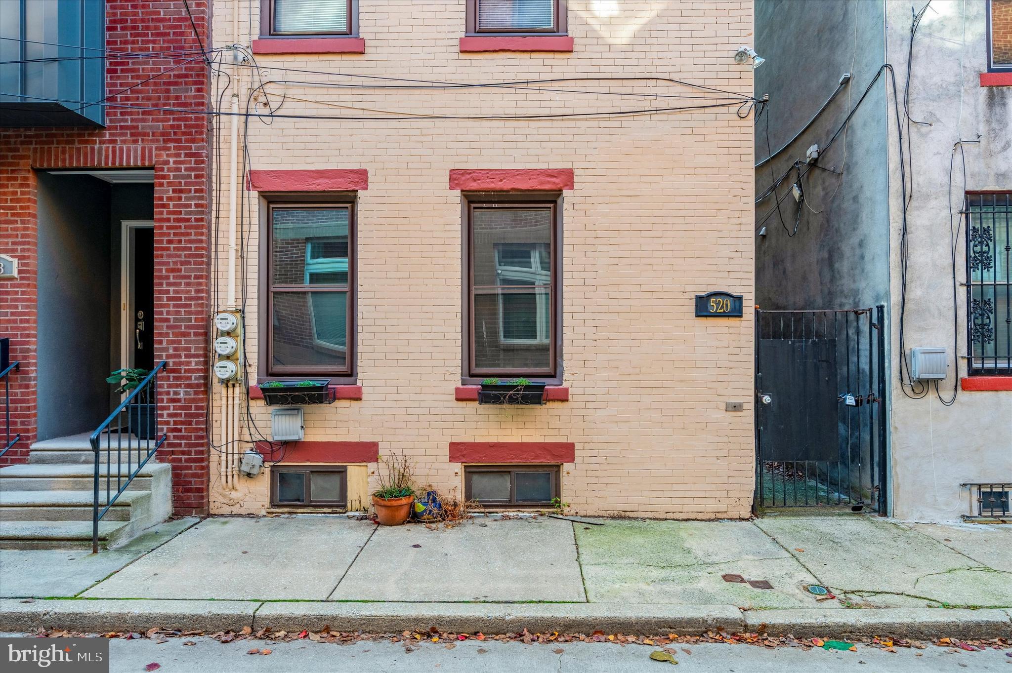 520 Montrose St #1a