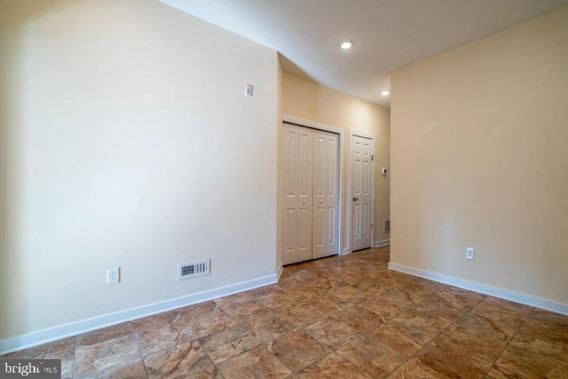 2227 N PARK AVE #C