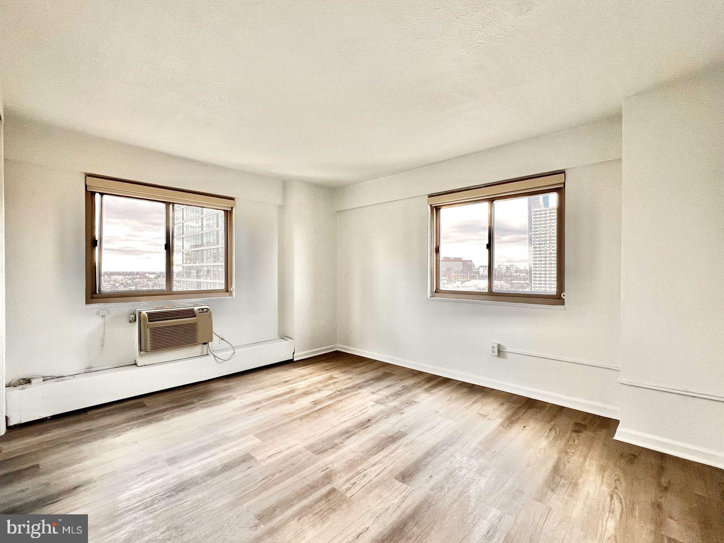 2101-17 Chestnut St #1615