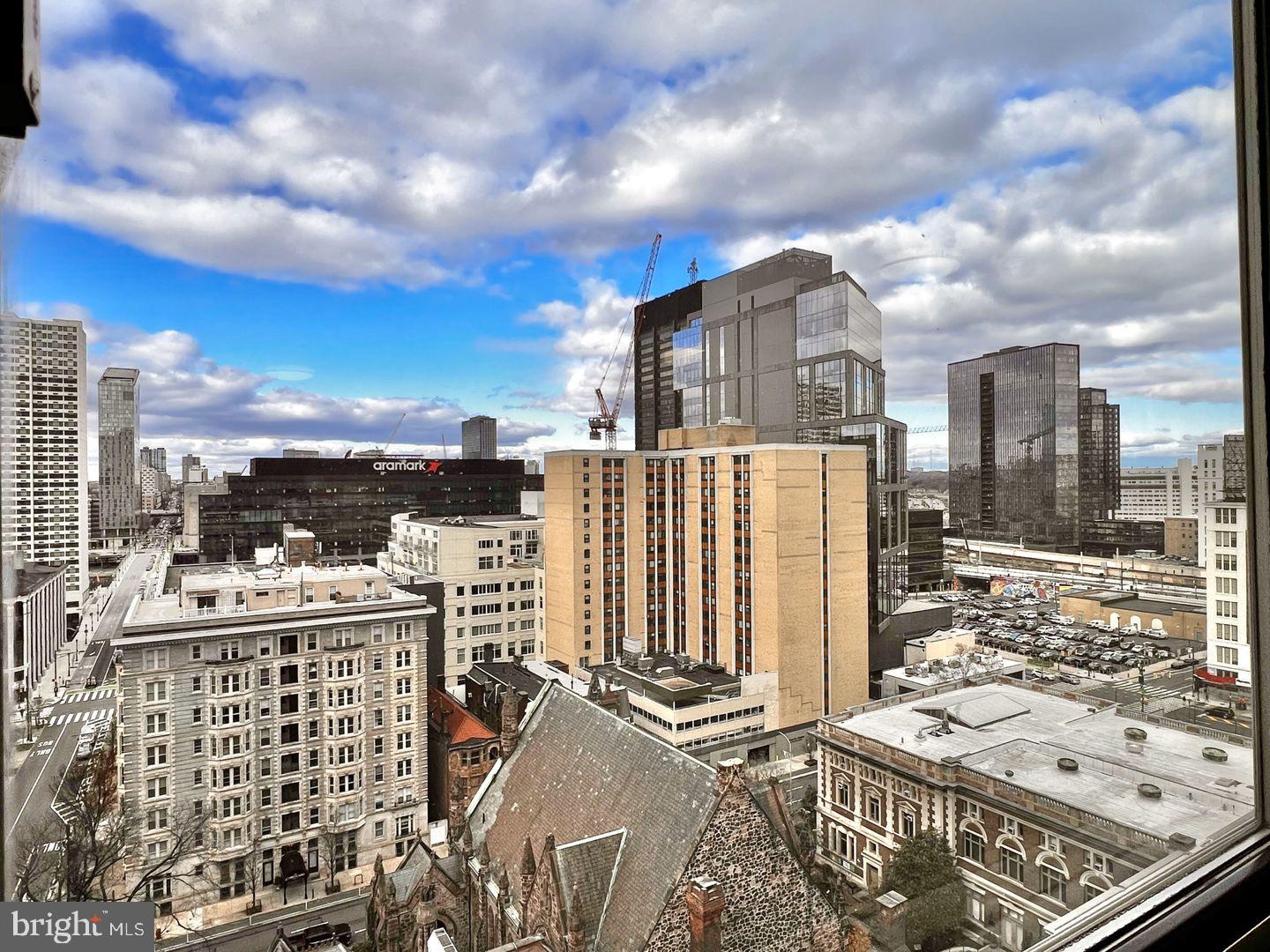 2101-17 Chestnut St #1615