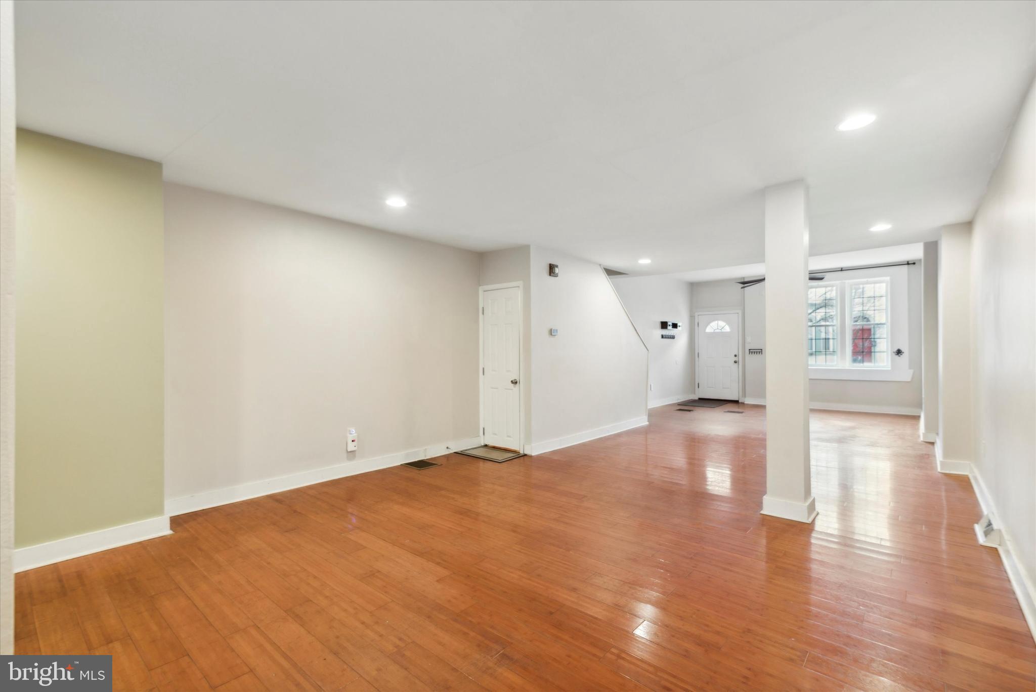 3012 W Girard Ave