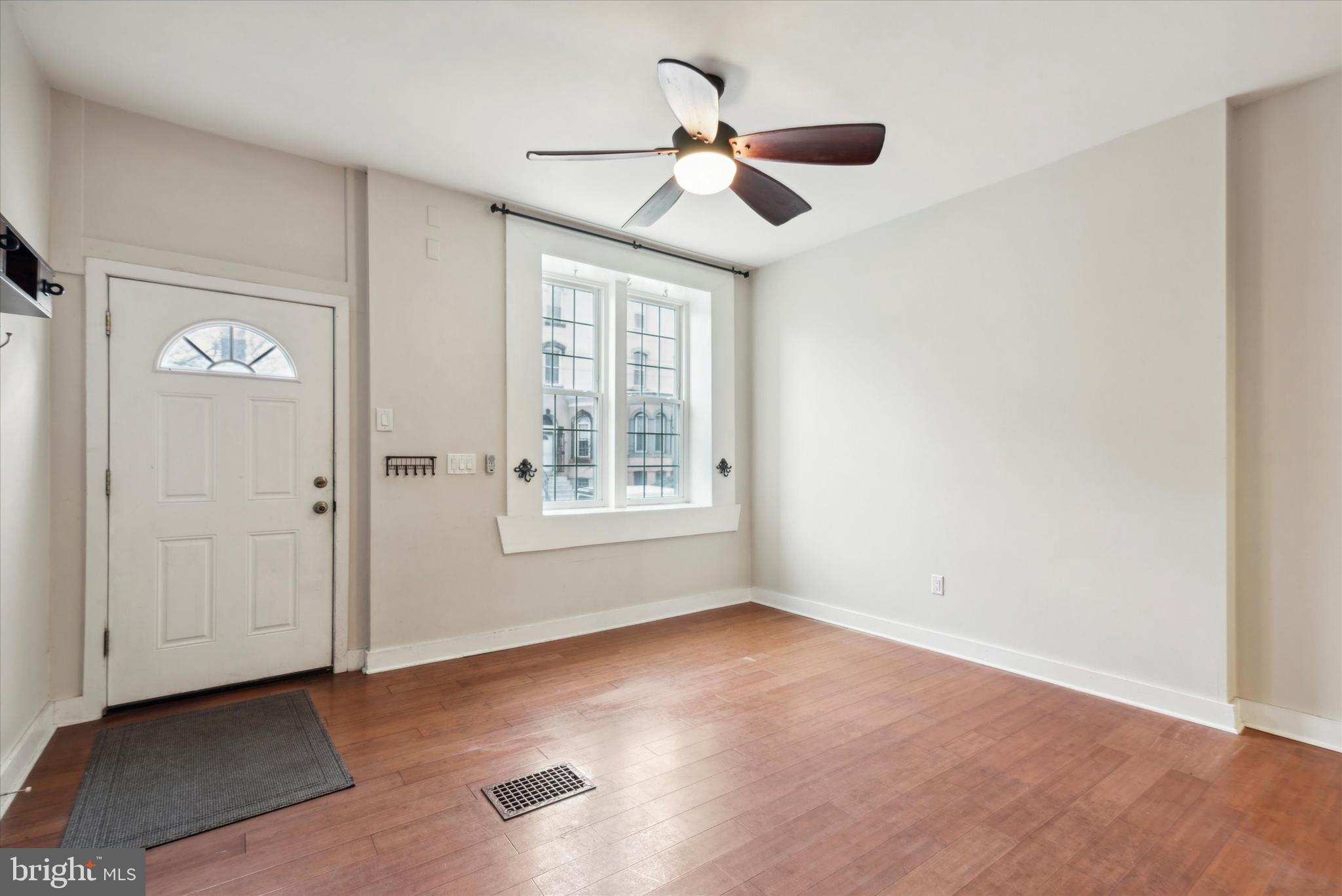 3012 W Girard Ave