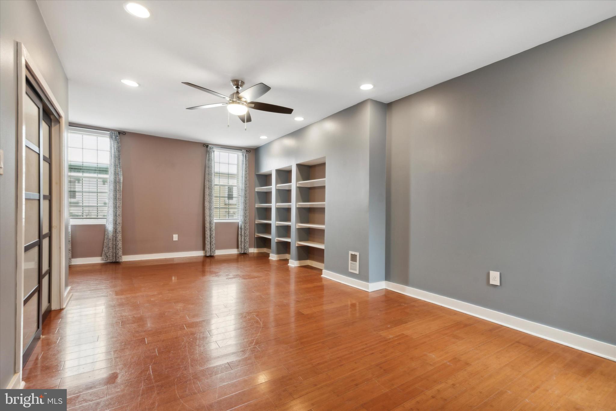 3012 W Girard Ave