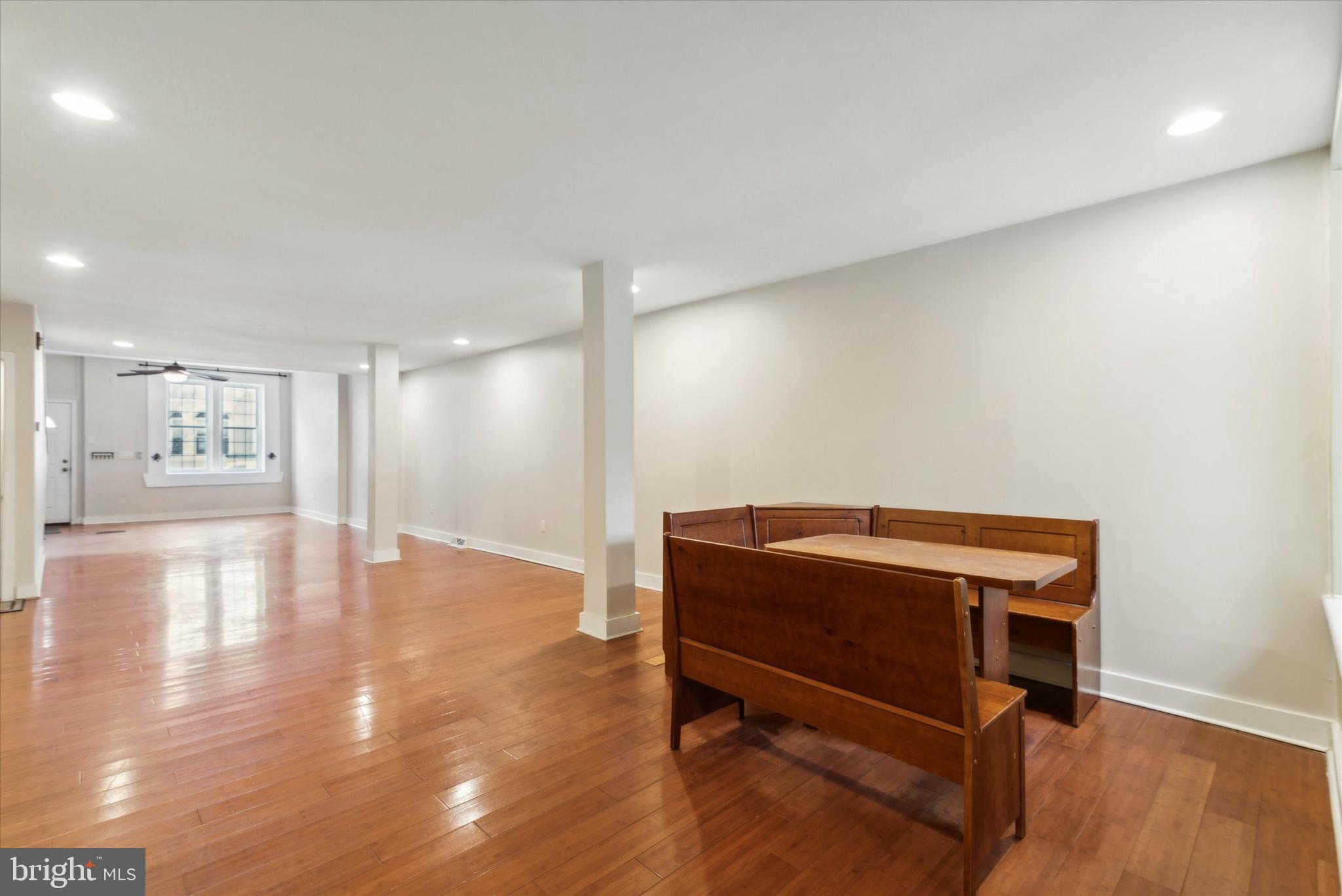 3012 W Girard Ave