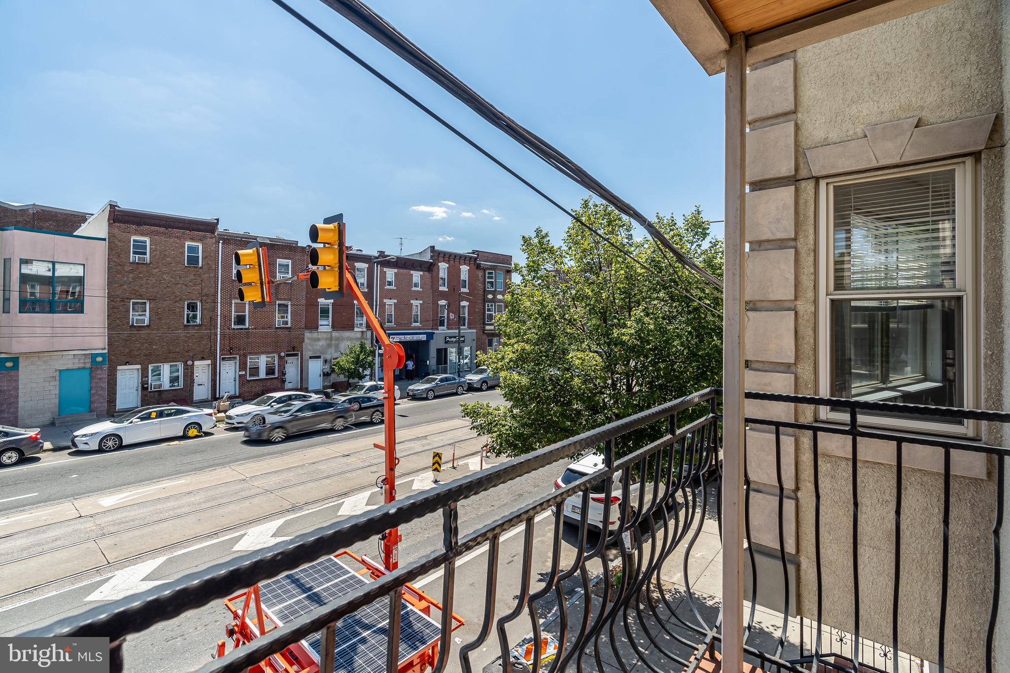 1200 GERMANTOWN AVE #2