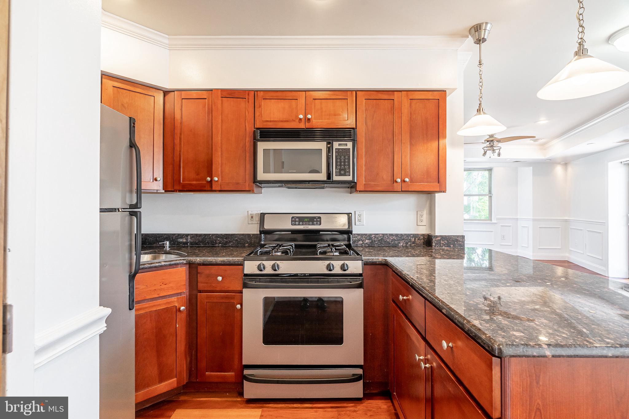 1200 GERMANTOWN AVE #2