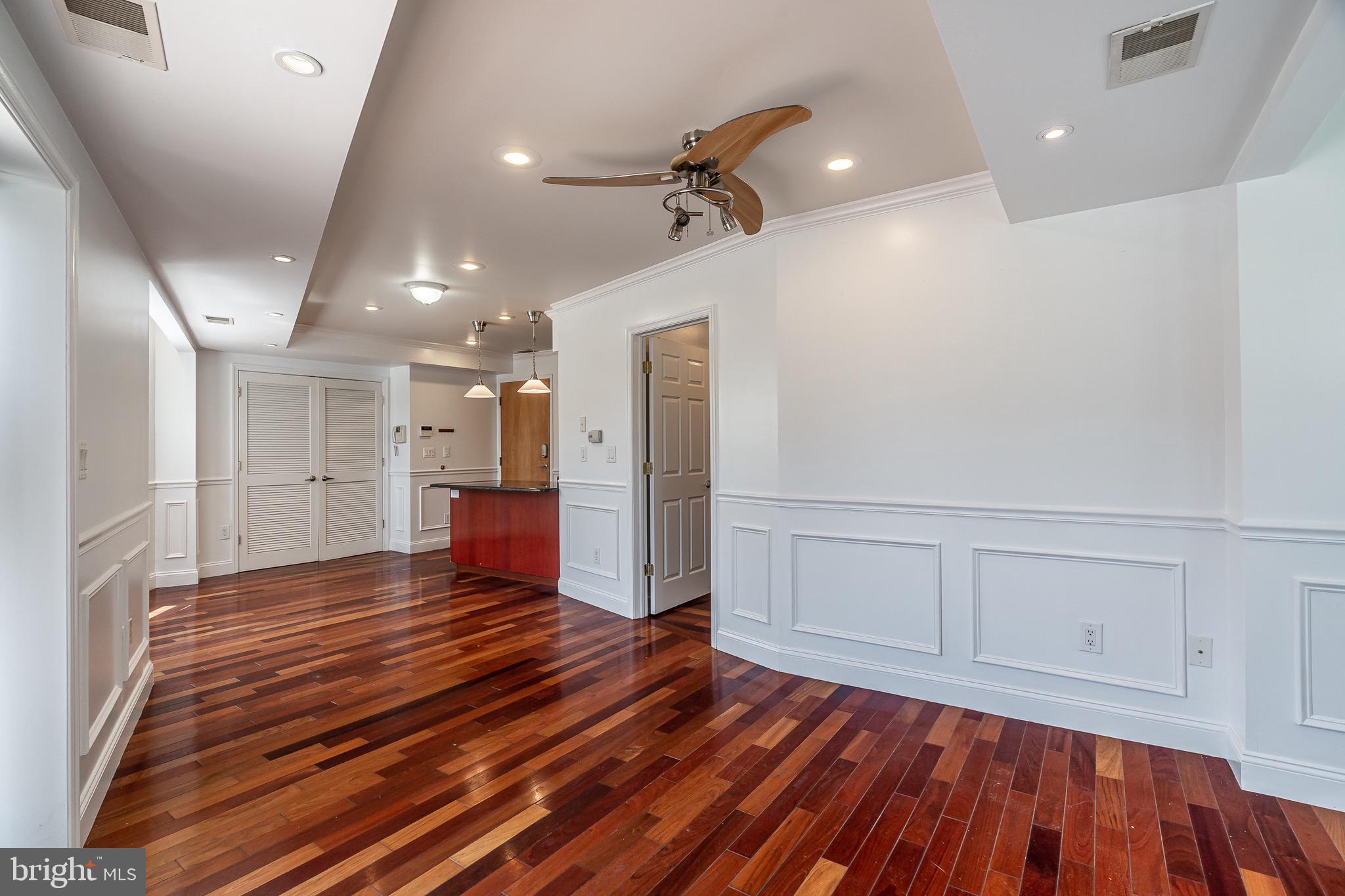 1200 GERMANTOWN AVE #2