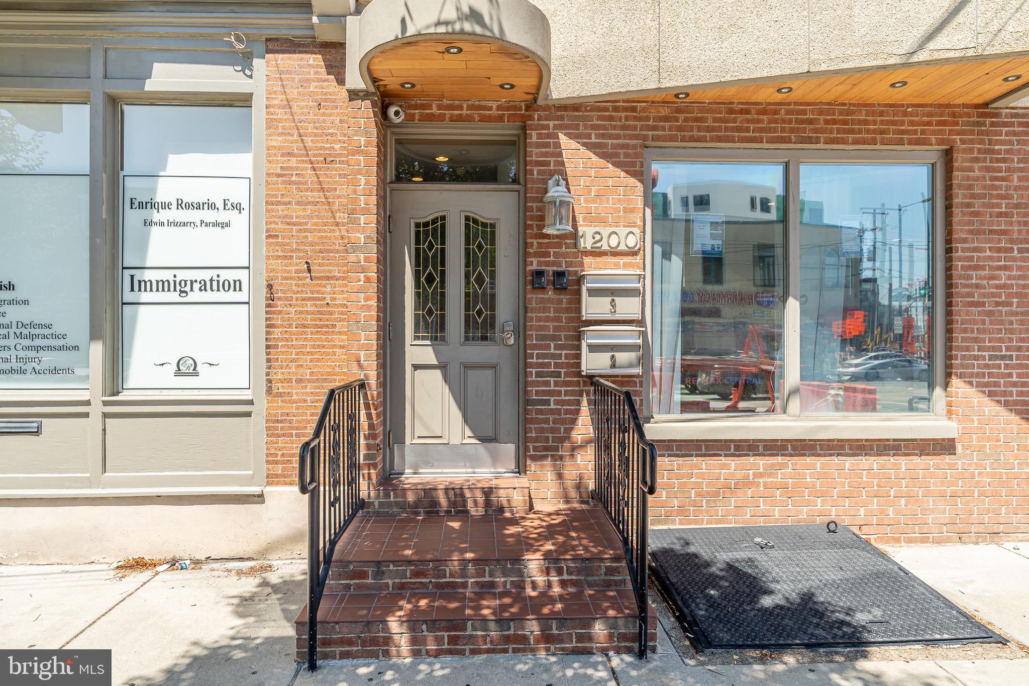 1200 GERMANTOWN AVE #2