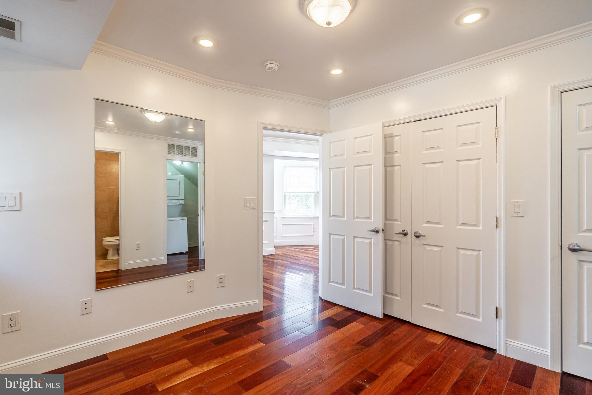 1200 GERMANTOWN AVE #2