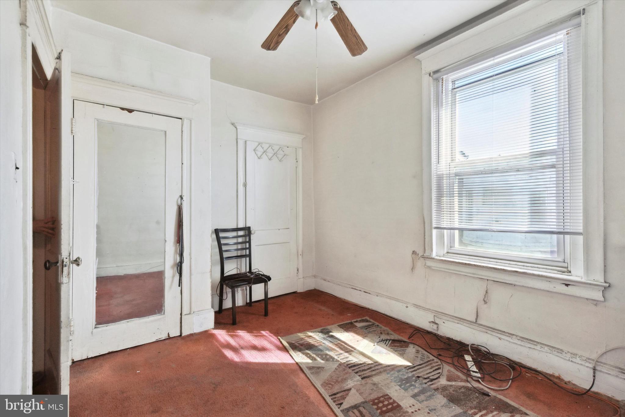 6031 Locust St