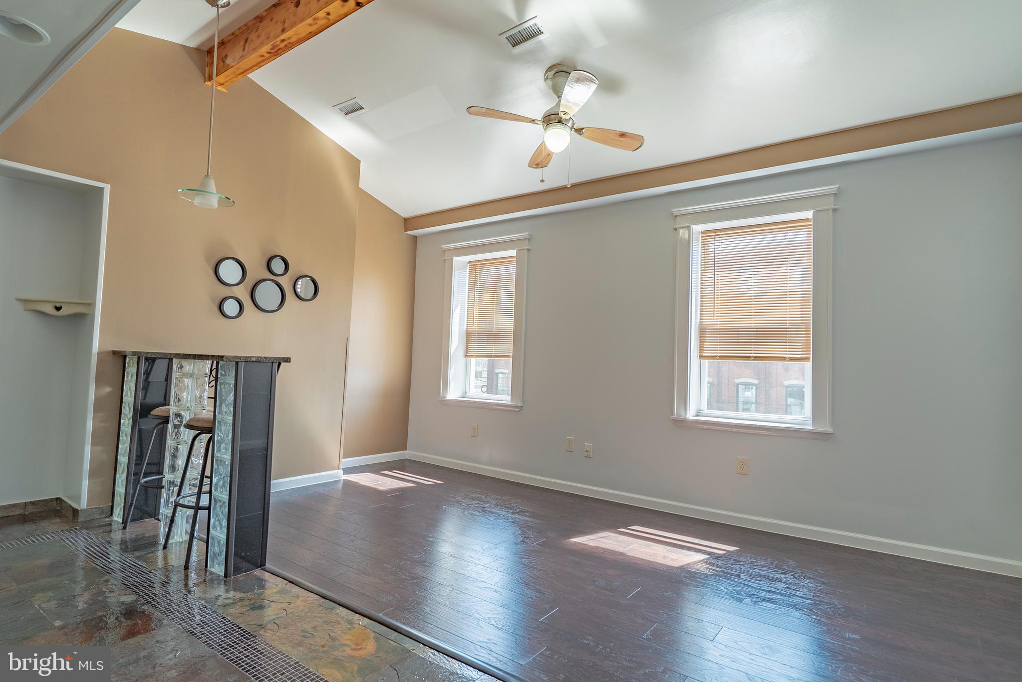 507-9 W GIRARD AVE #3F