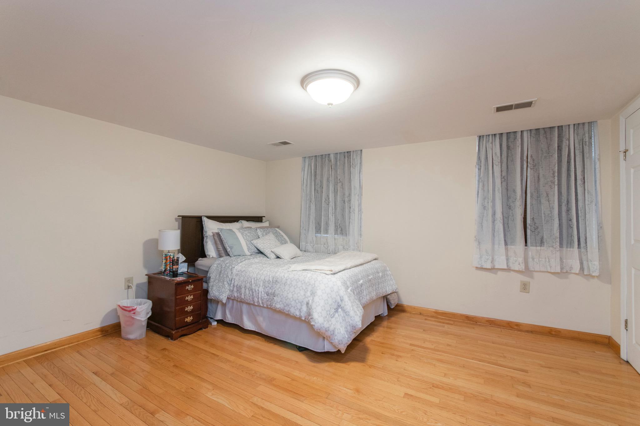 626 CARPENTER ST #3
