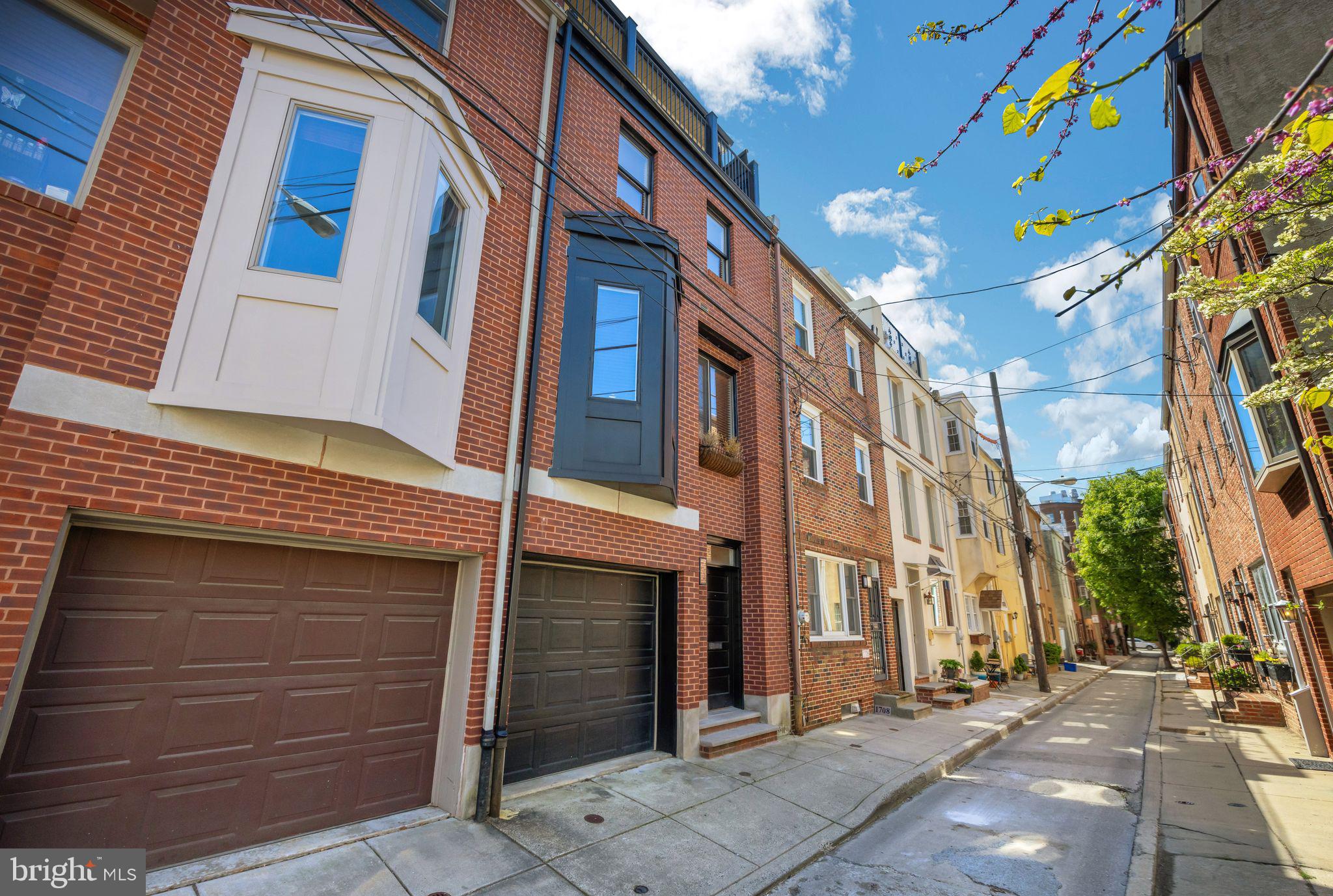 1706-1/2 Rodman St