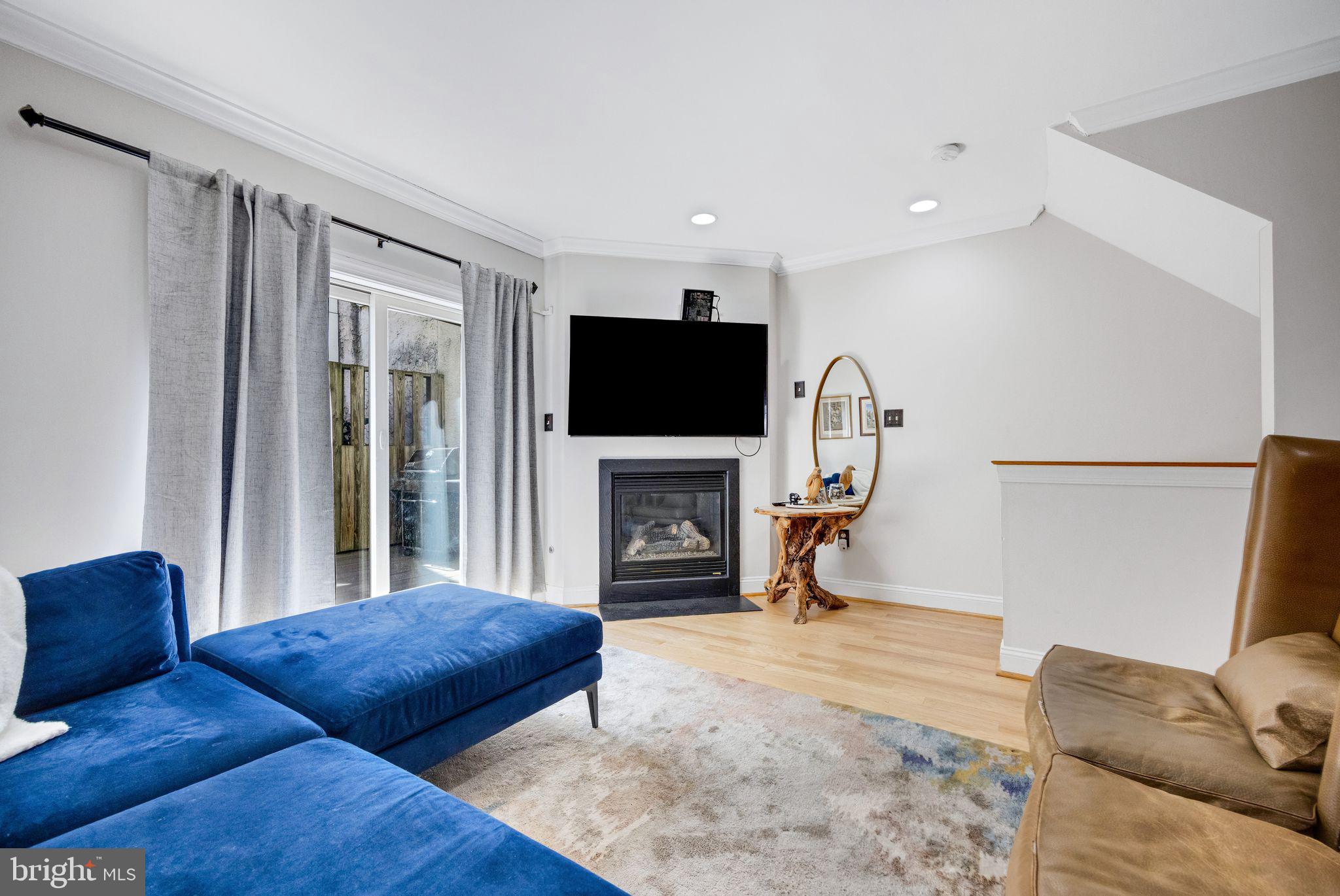 1706-1/2 Rodman St