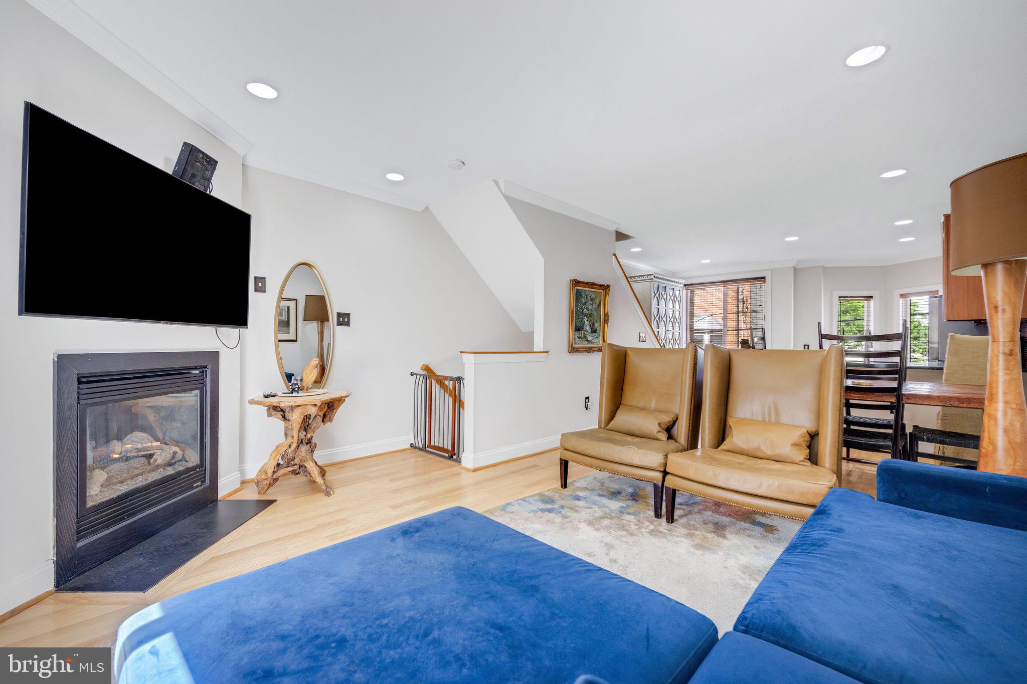 1706-1/2 Rodman St