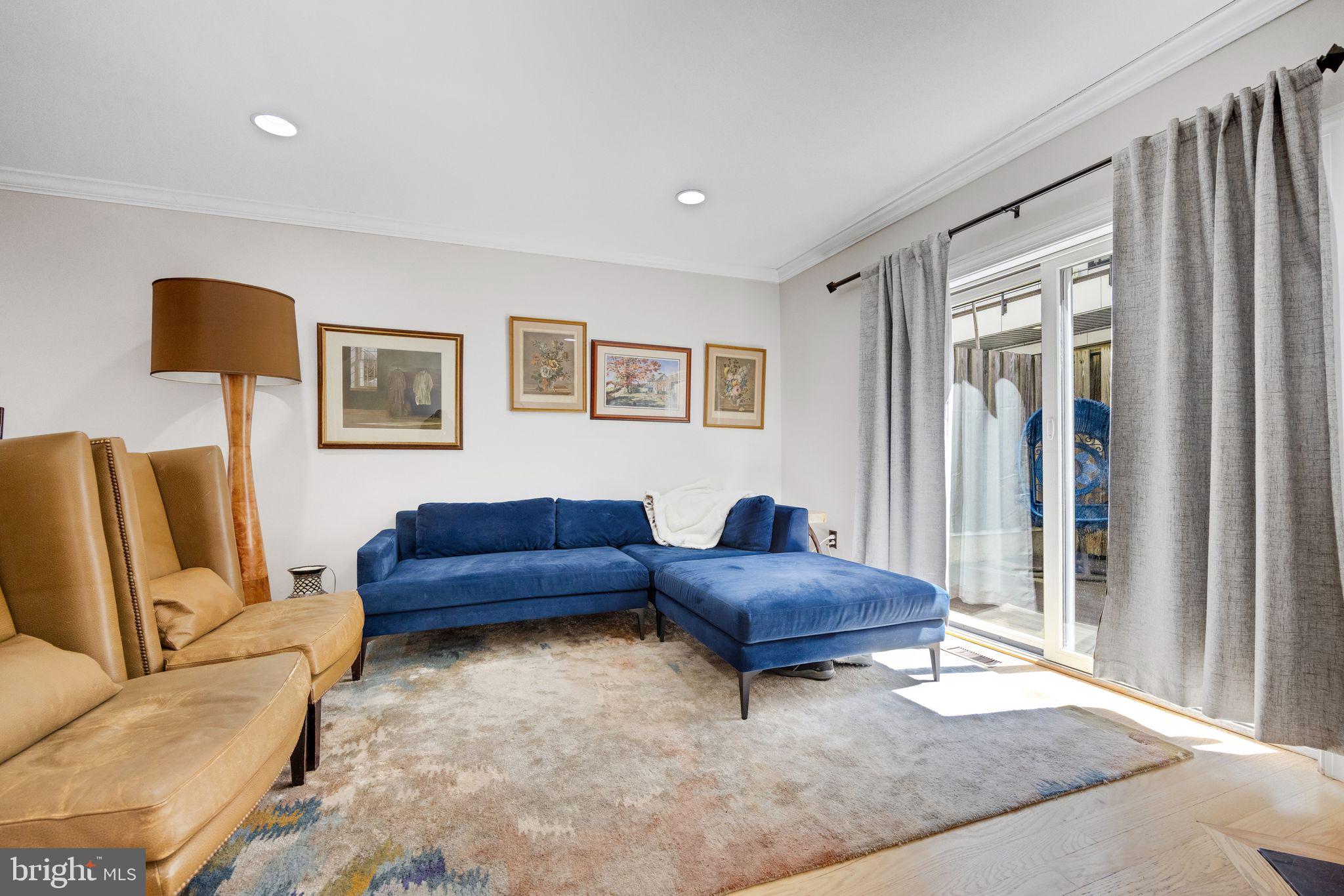 1706-1/2 Rodman St