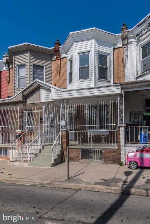 3722 N Franklin St
