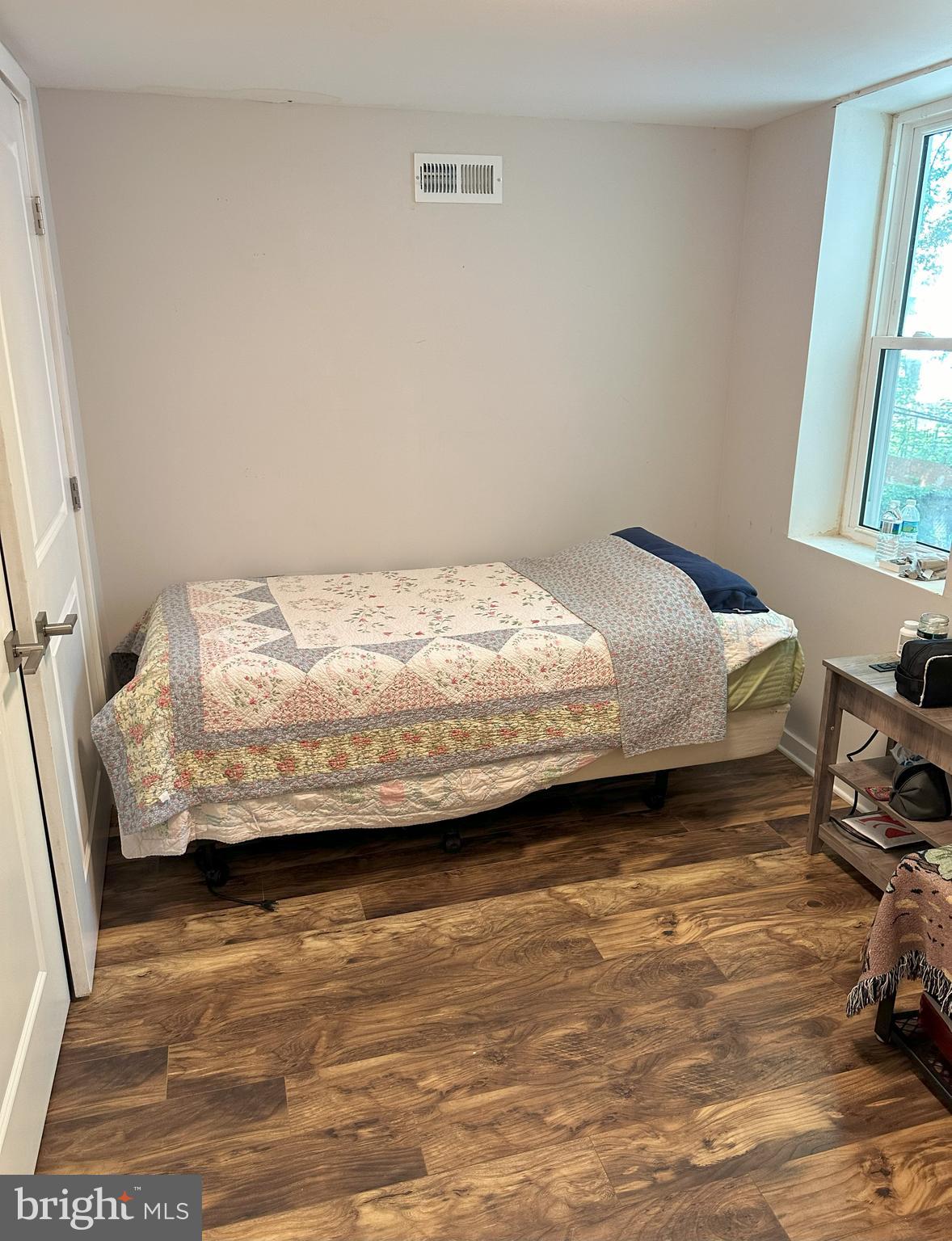 3929 MOUNT VERNON ST