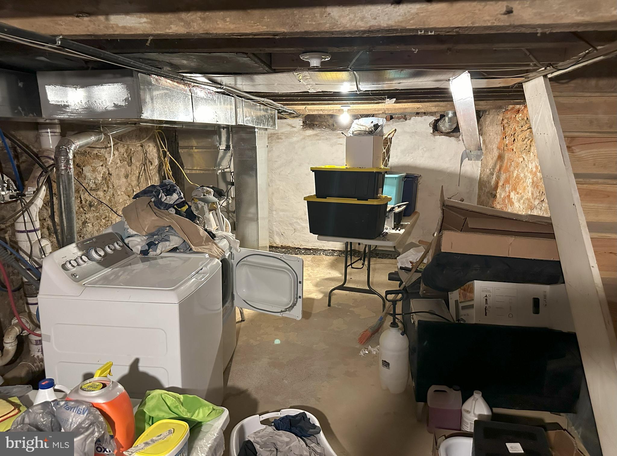 3929 MOUNT VERNON ST