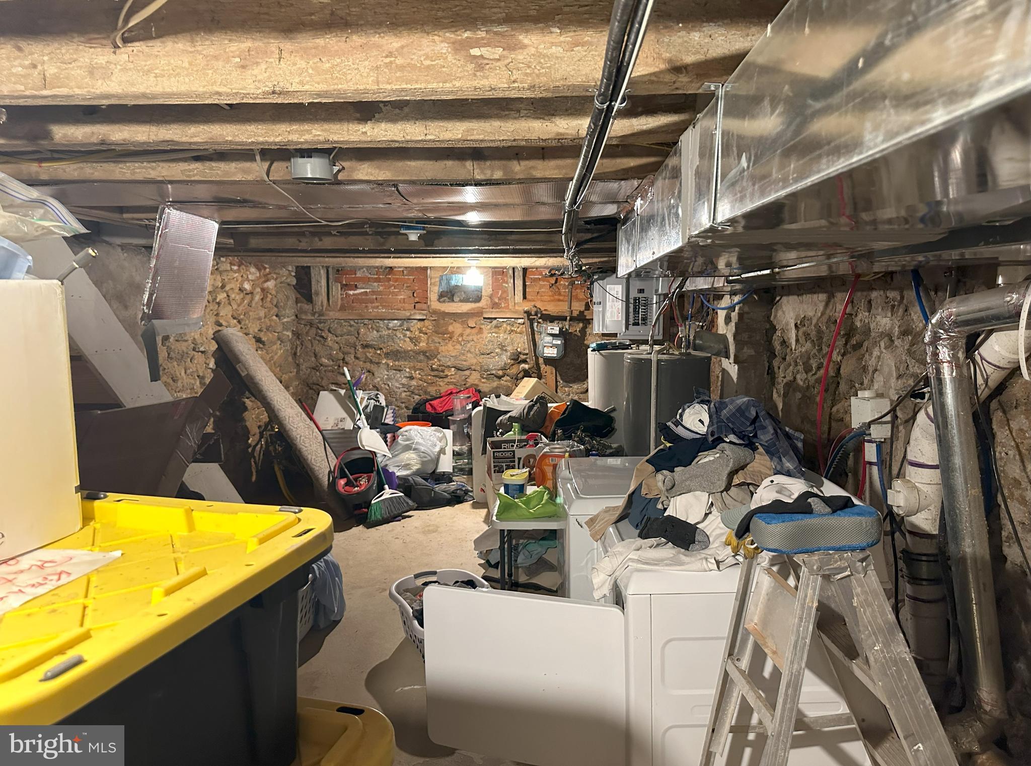 3929 MOUNT VERNON ST