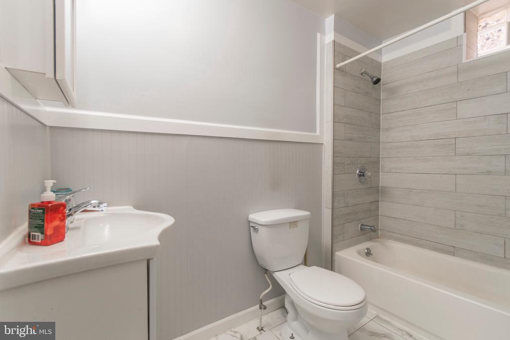507-9 W GIRARD AVE #1R