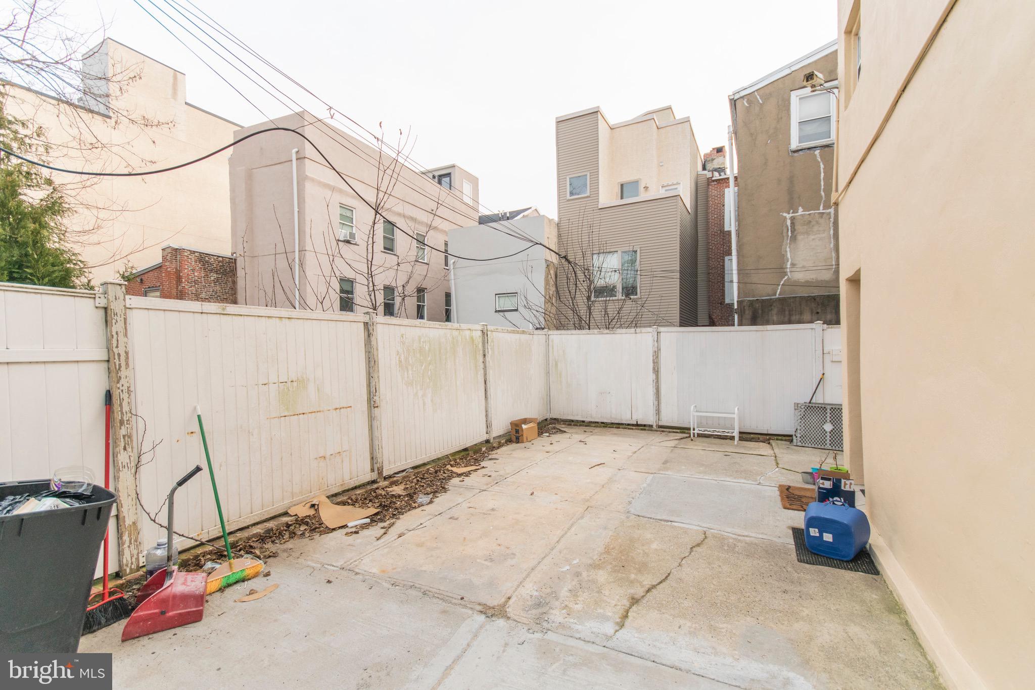 507-9 W GIRARD AVE #1R