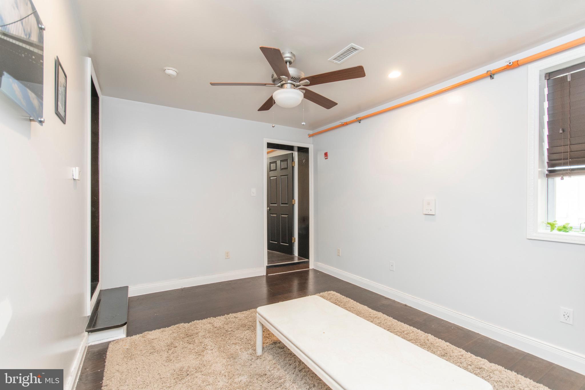 507-9 W GIRARD AVE #1R