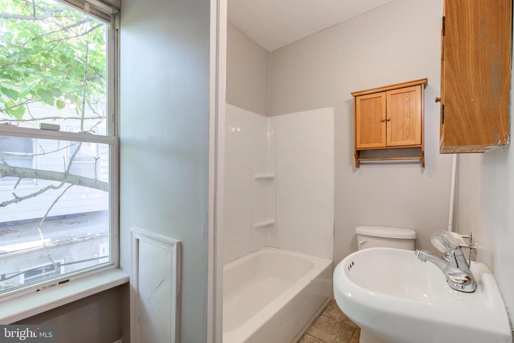2510 W Arizona St
