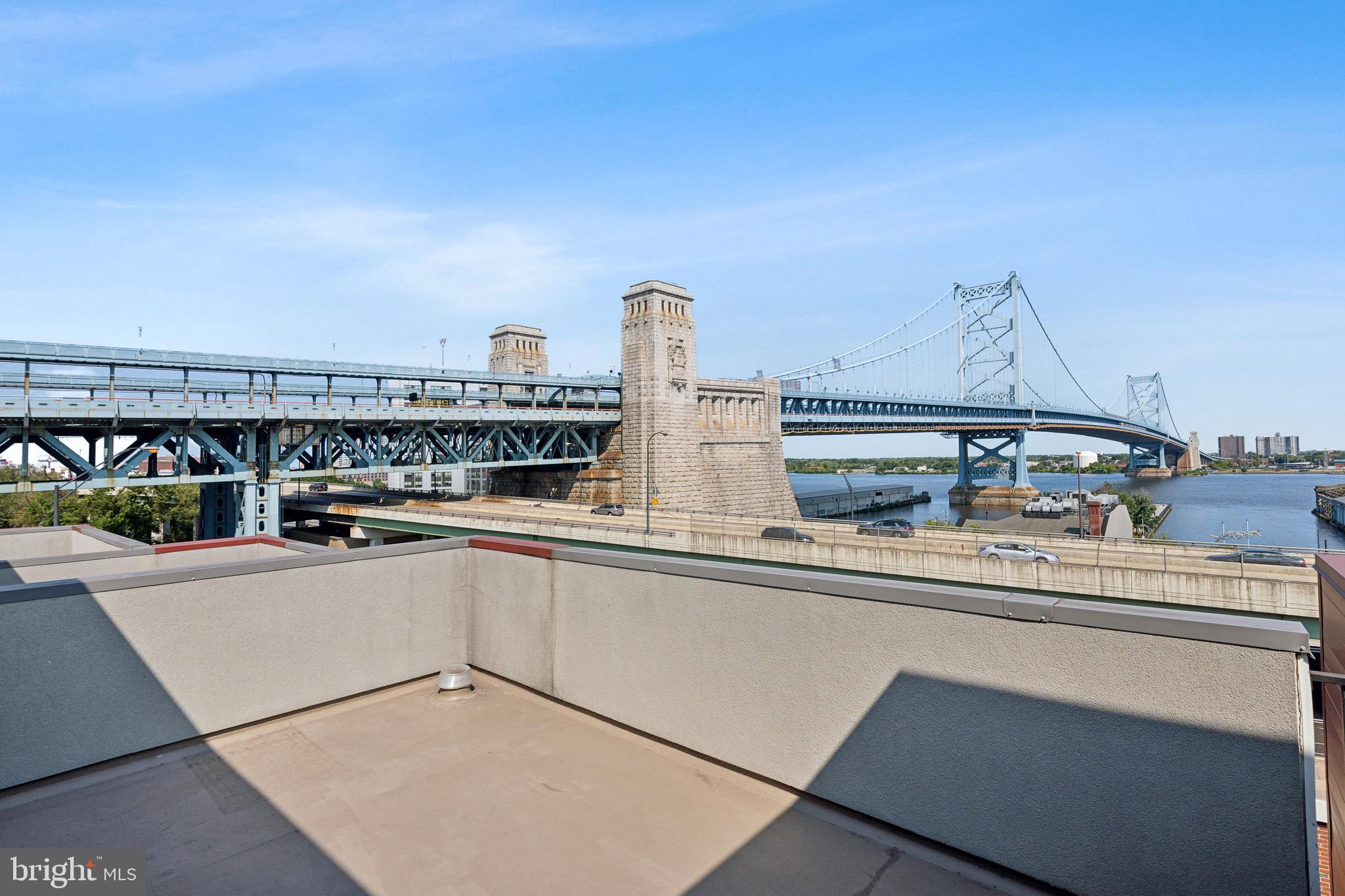 148 N Front St