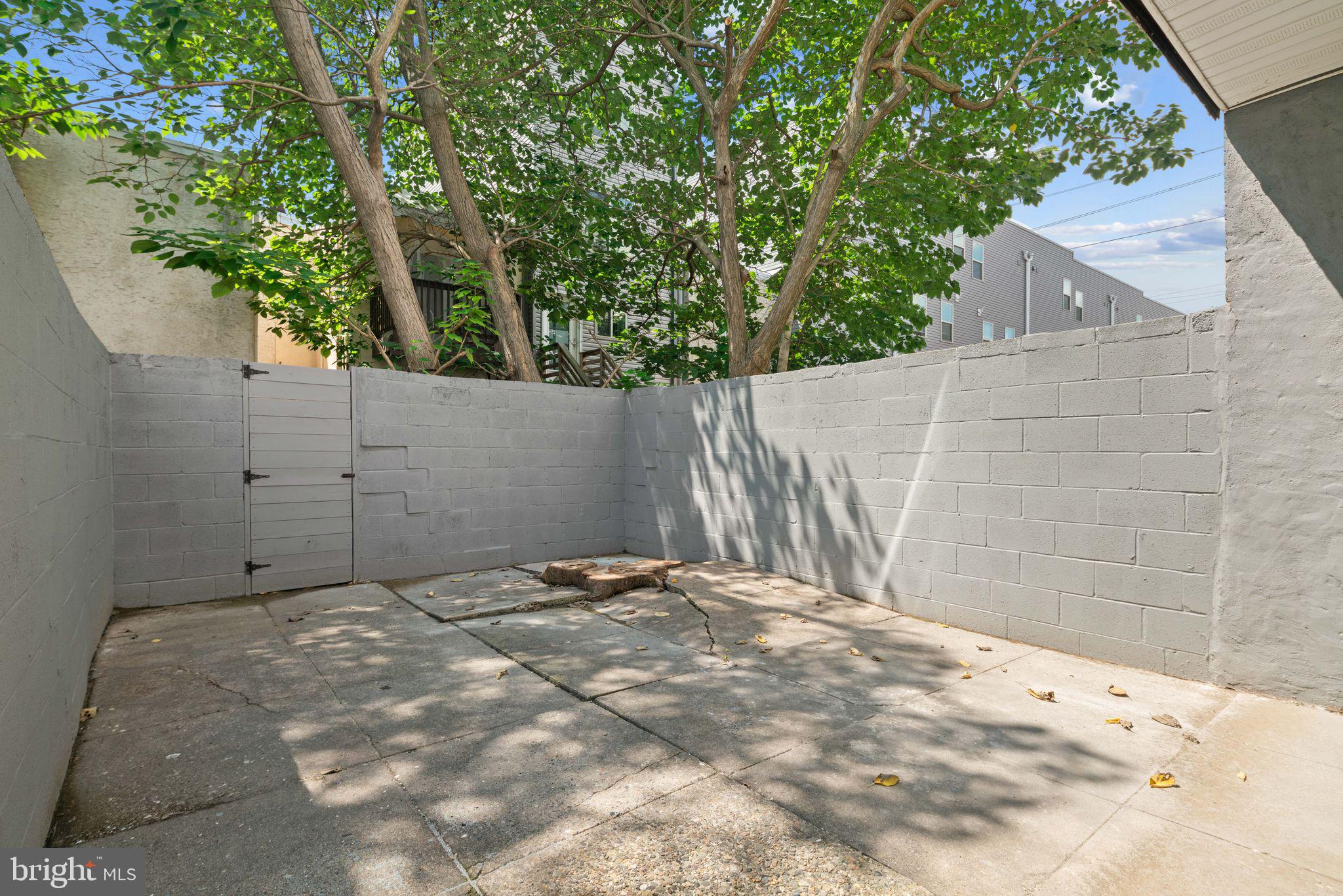 2430 Federal St