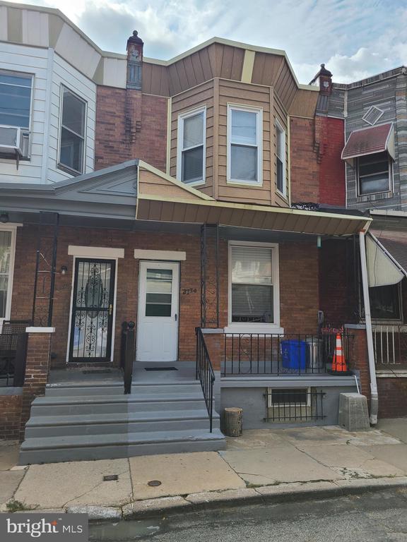 2734 W Seltzer St