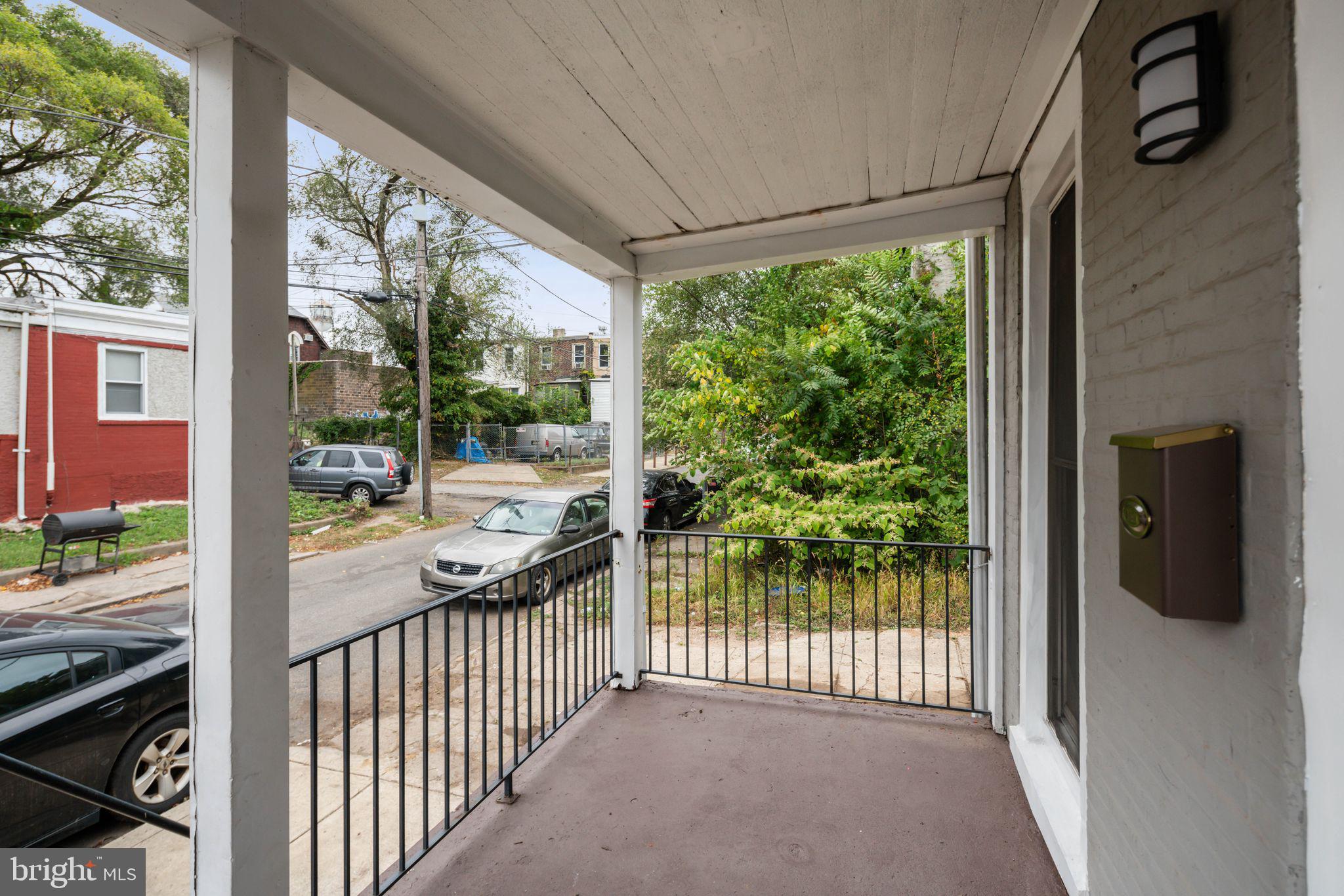 5521 Yocum St