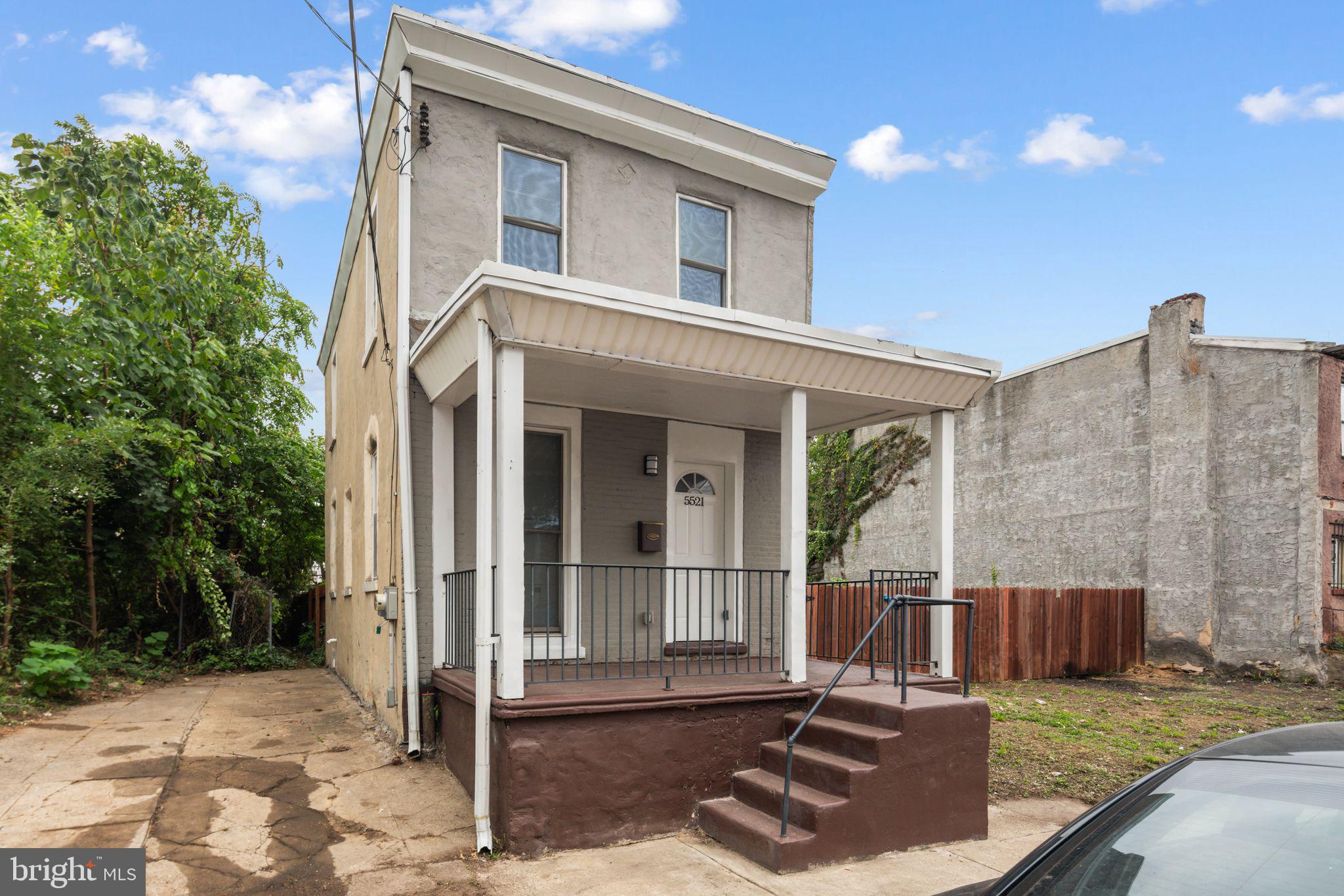 5521 Yocum St