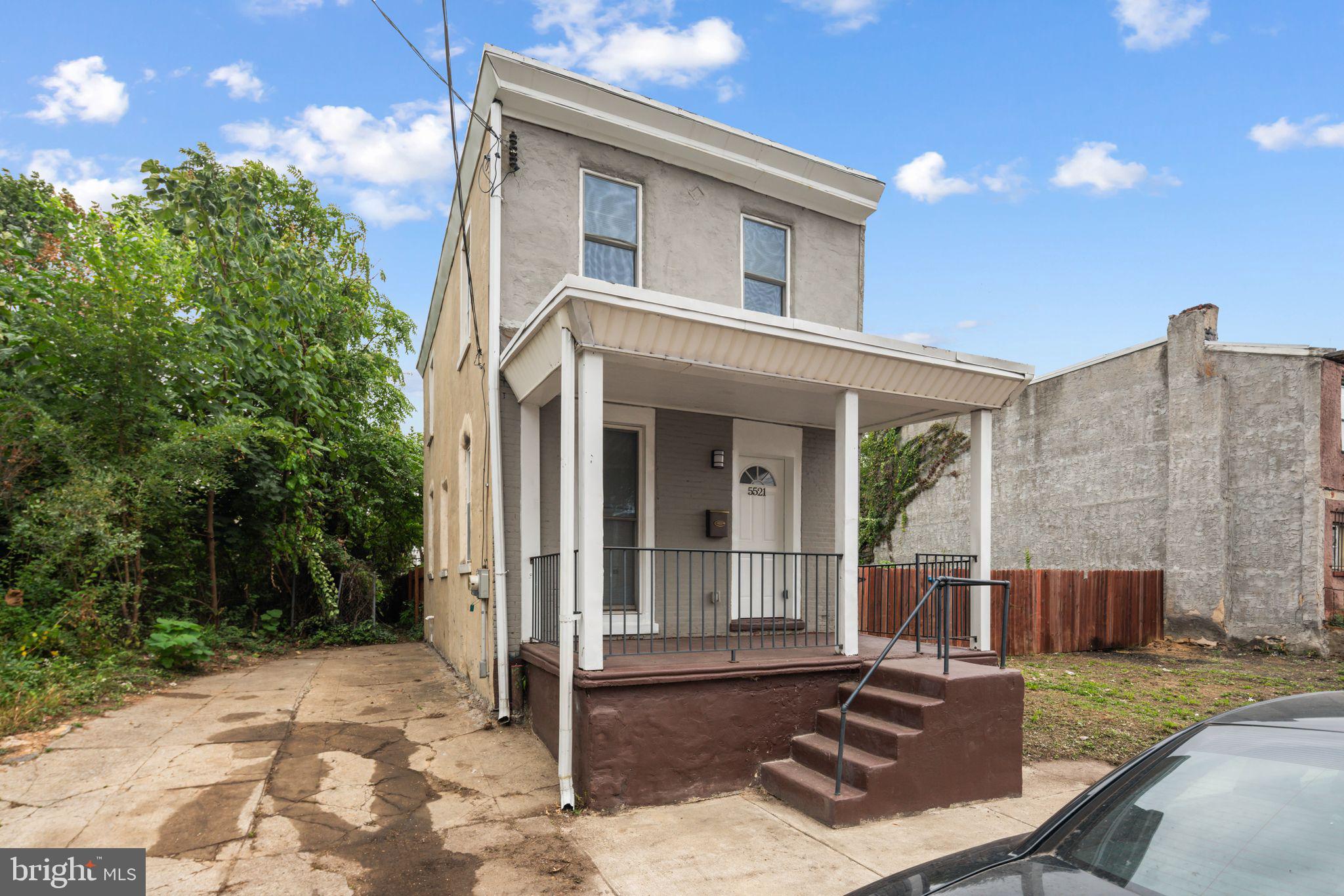 5521 Yocum St
