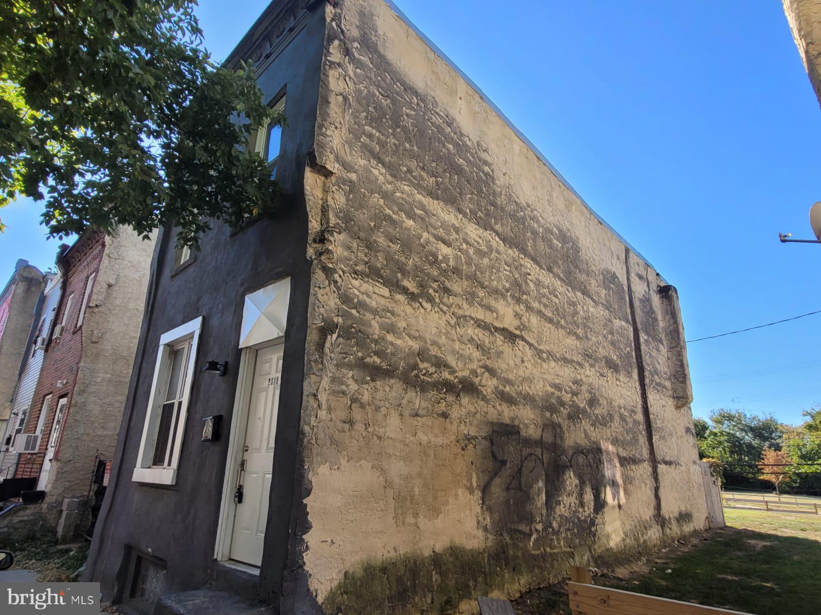 2318 N BEECHWOOD STREET