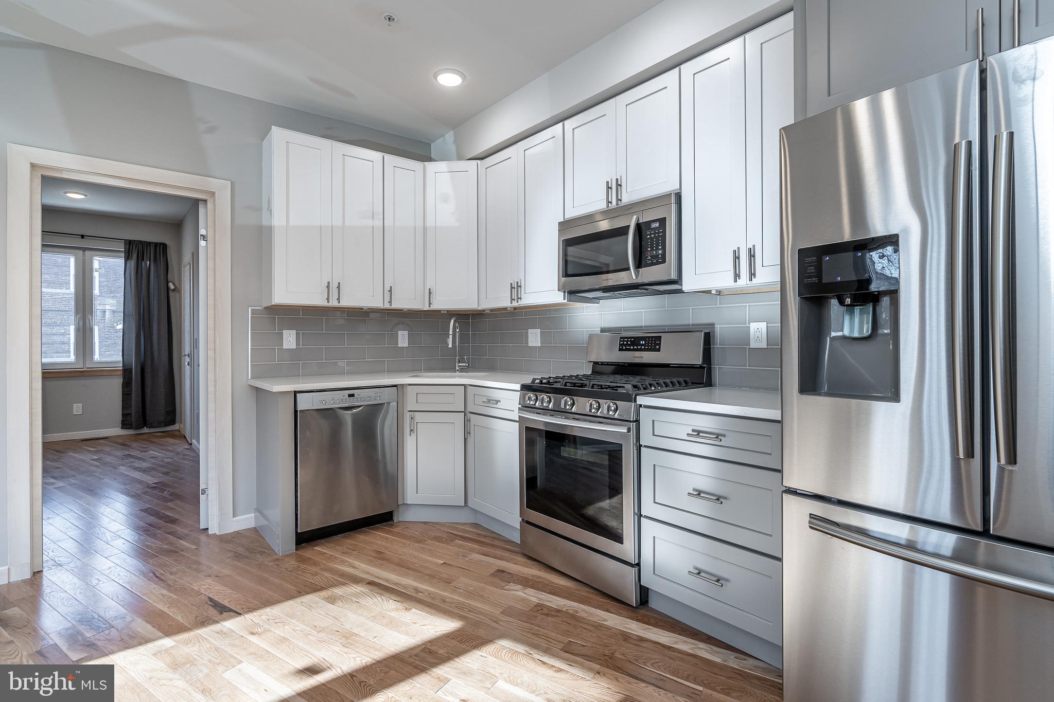 2045 N COLLEGE AVE #A