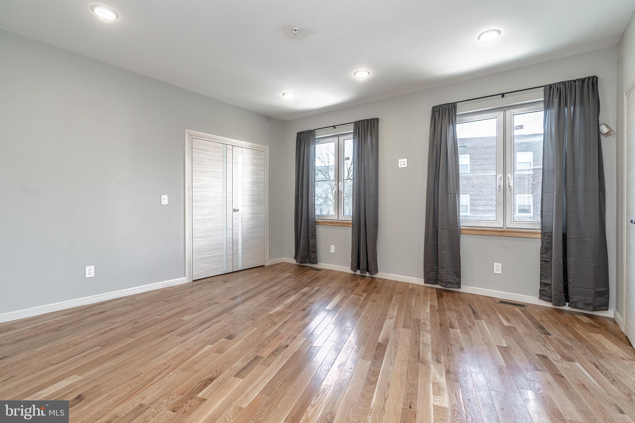 2045 N COLLEGE AVE #A