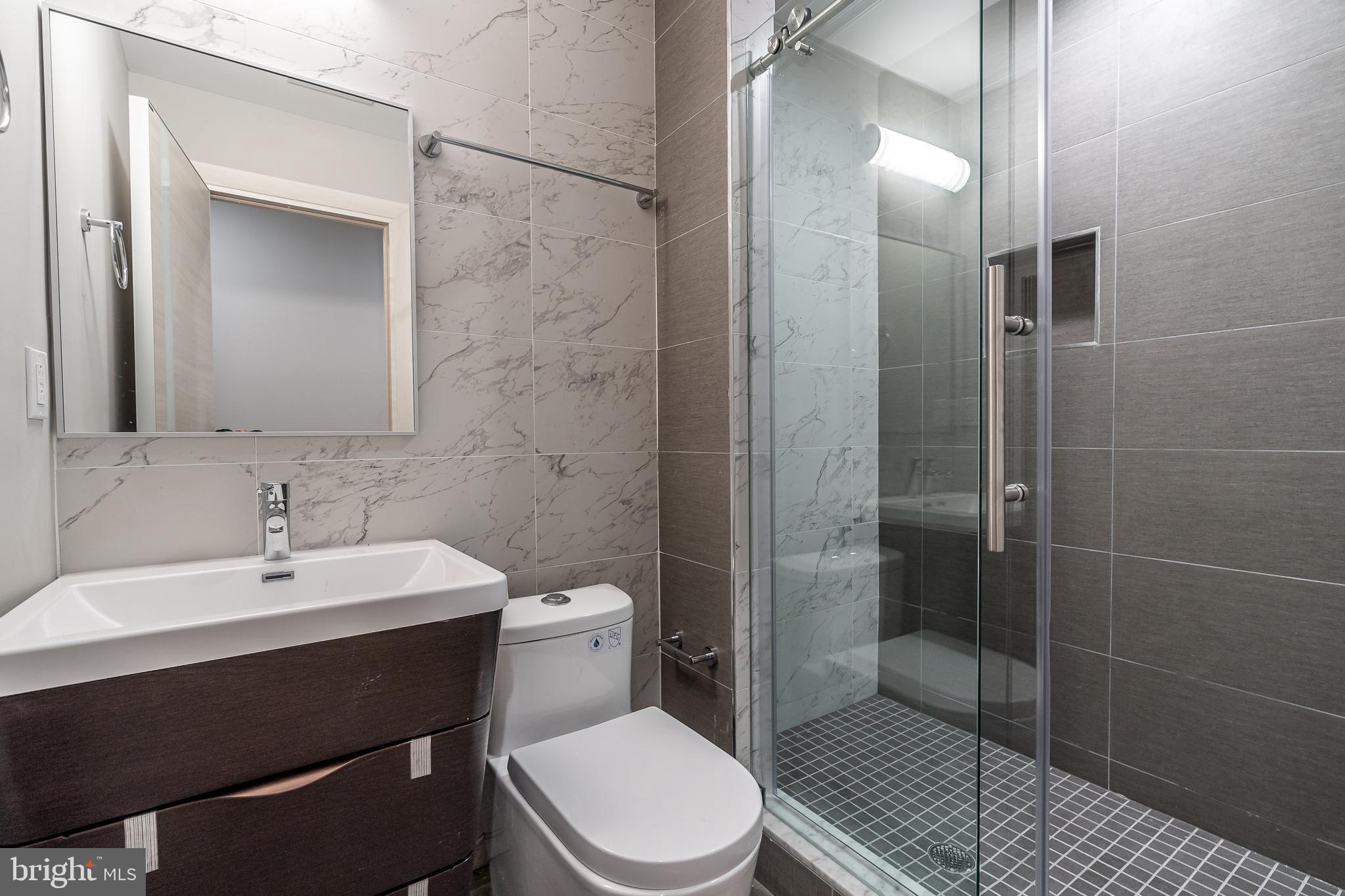 2045 N COLLEGE AVE #A