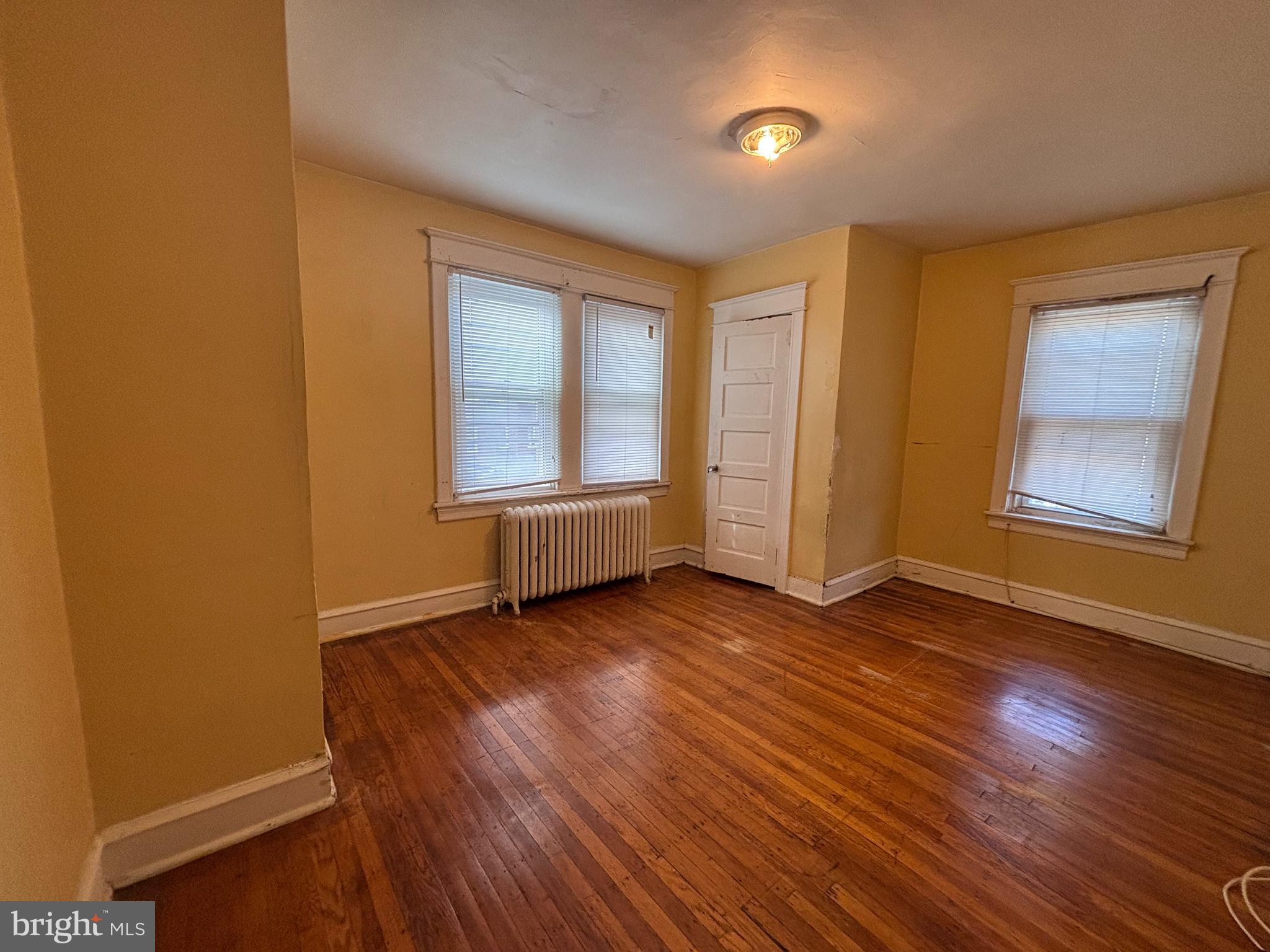 5328 W COLUMBIA AVENUE