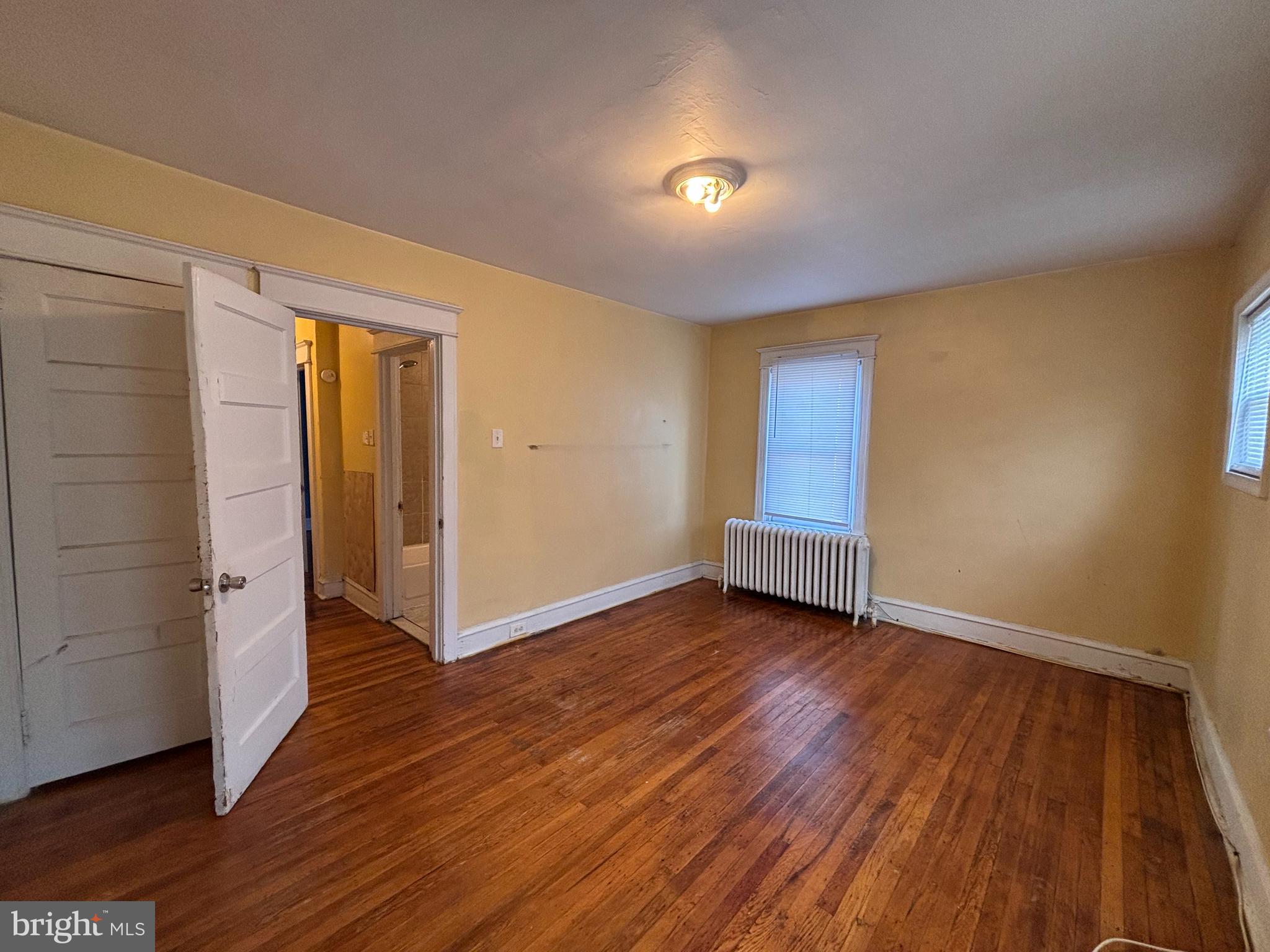 5328 W COLUMBIA AVENUE